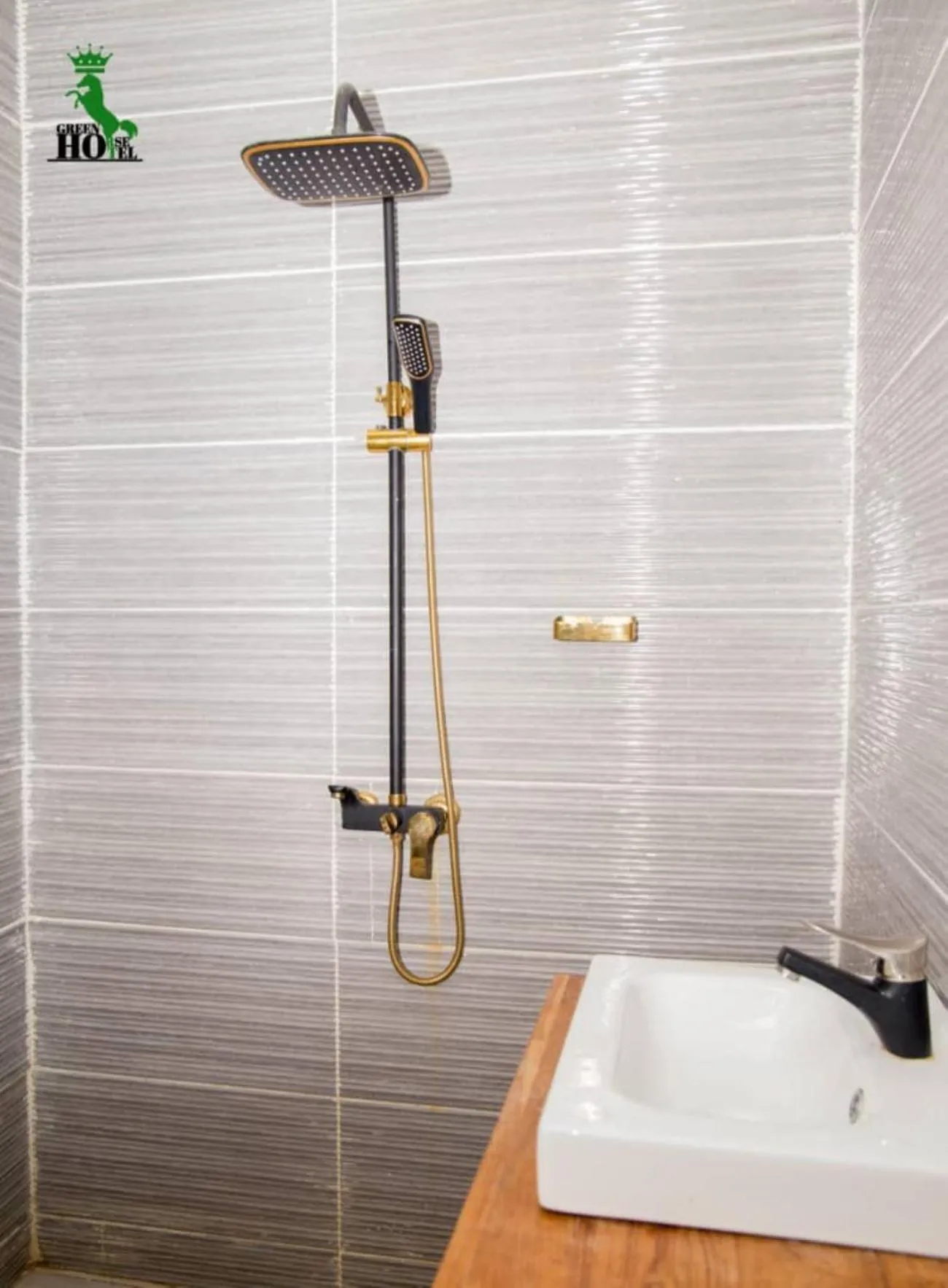Bathroom in New Green Horse Hotel