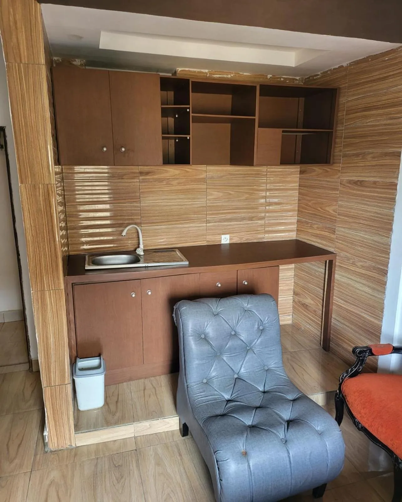 Bedroom in New Green Horse Hotel
