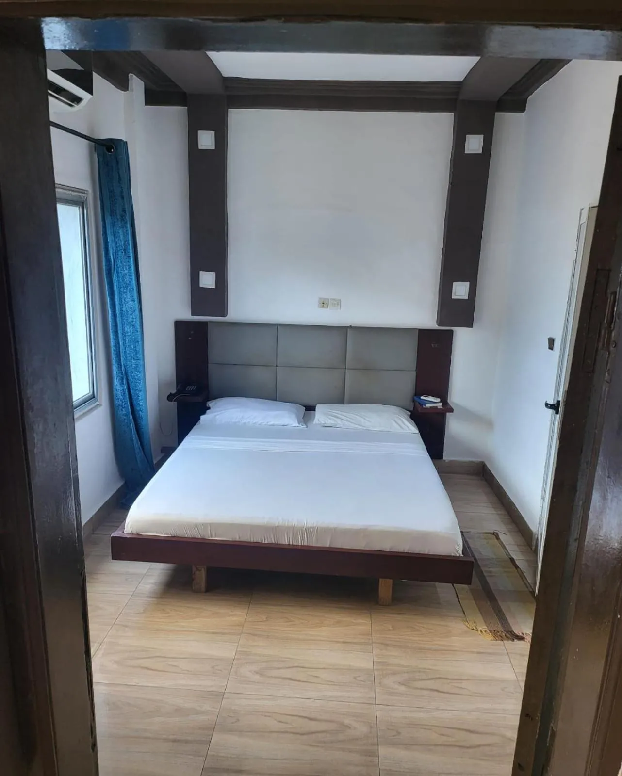 Bedroom, Bed in New Green Horse Hotel
