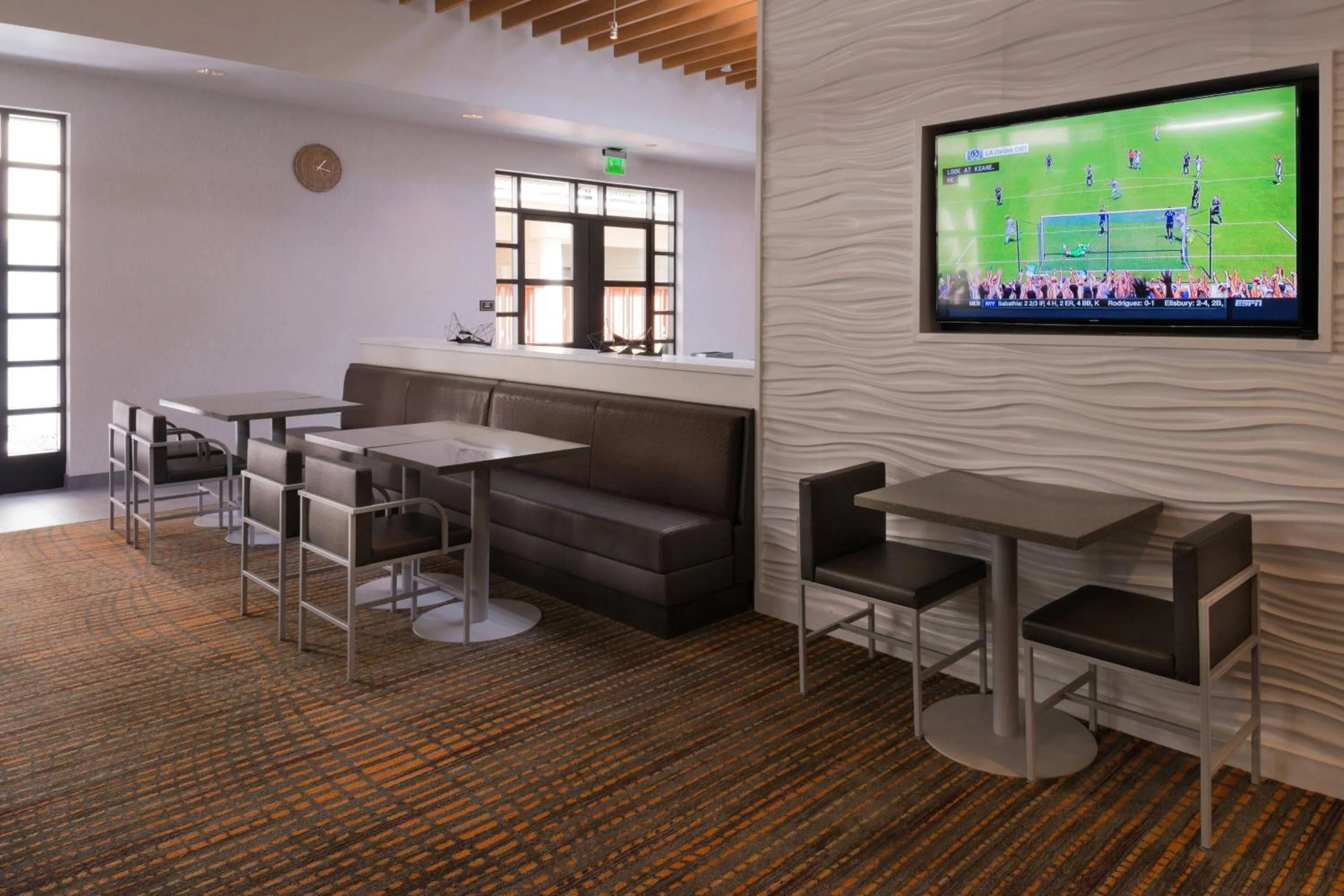 Restaurant/places to eat in Residence Inn by Marriott Palo Alto Menlo Park