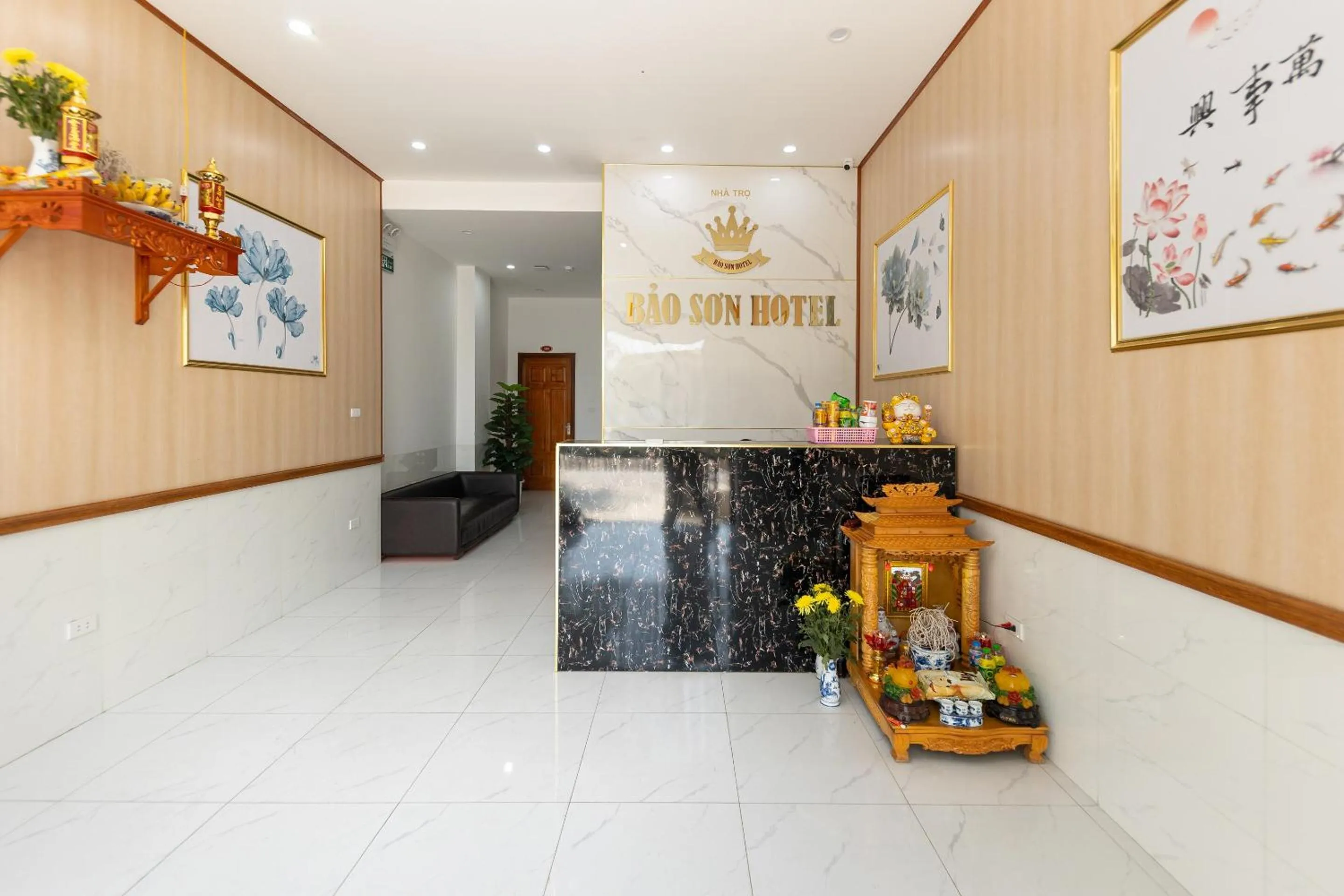 Lobby or reception in OYO 1238 Bao Son Hotel