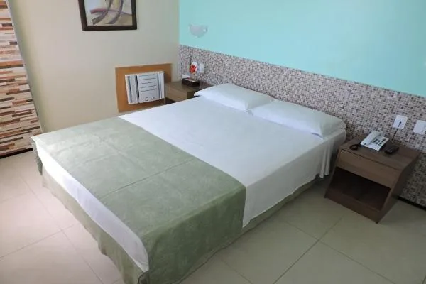 Photo of the whole room, Bed in Iracema Travel