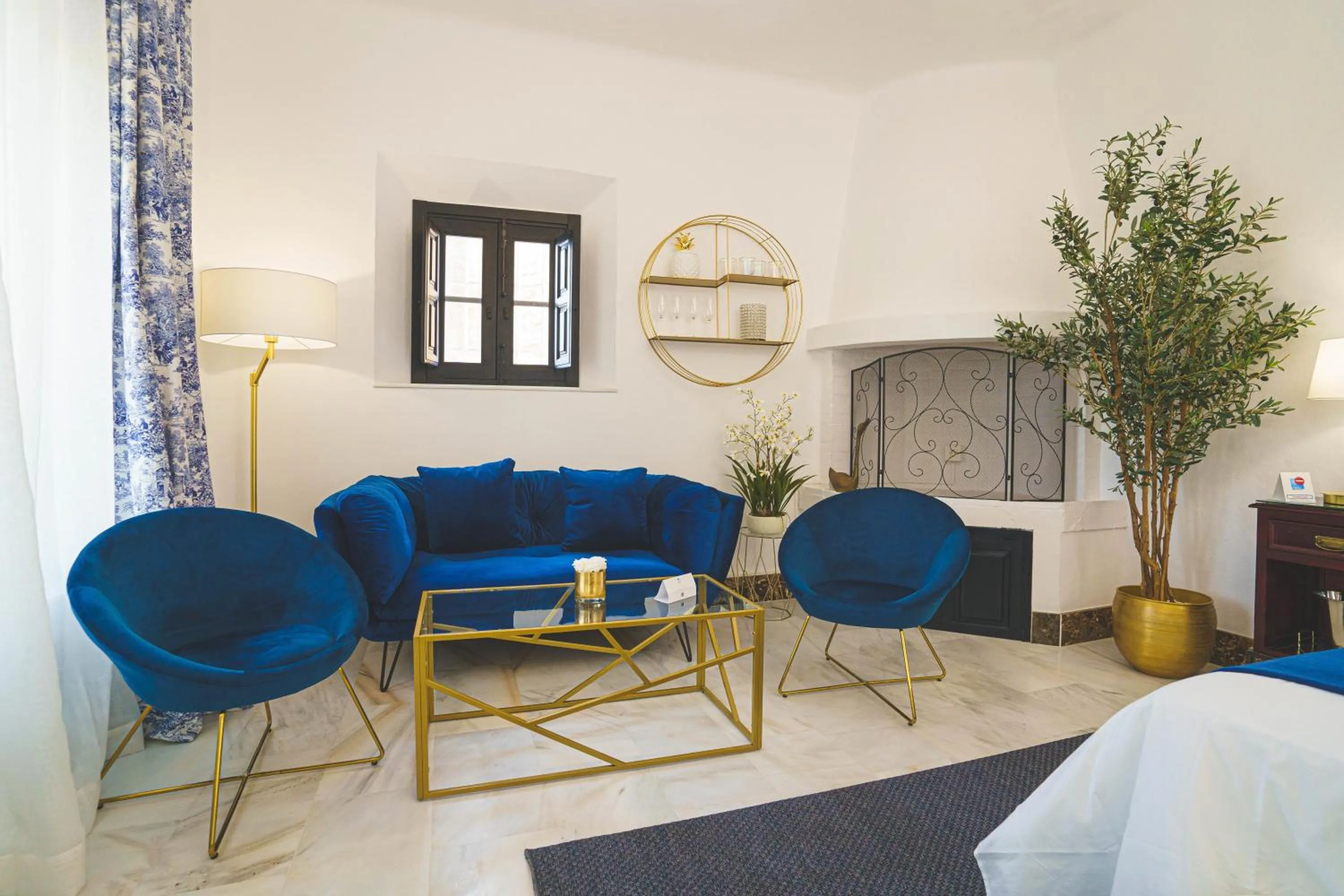 Photo of the whole room, Bed in Hotel Boutique Palacio De La Duquesa