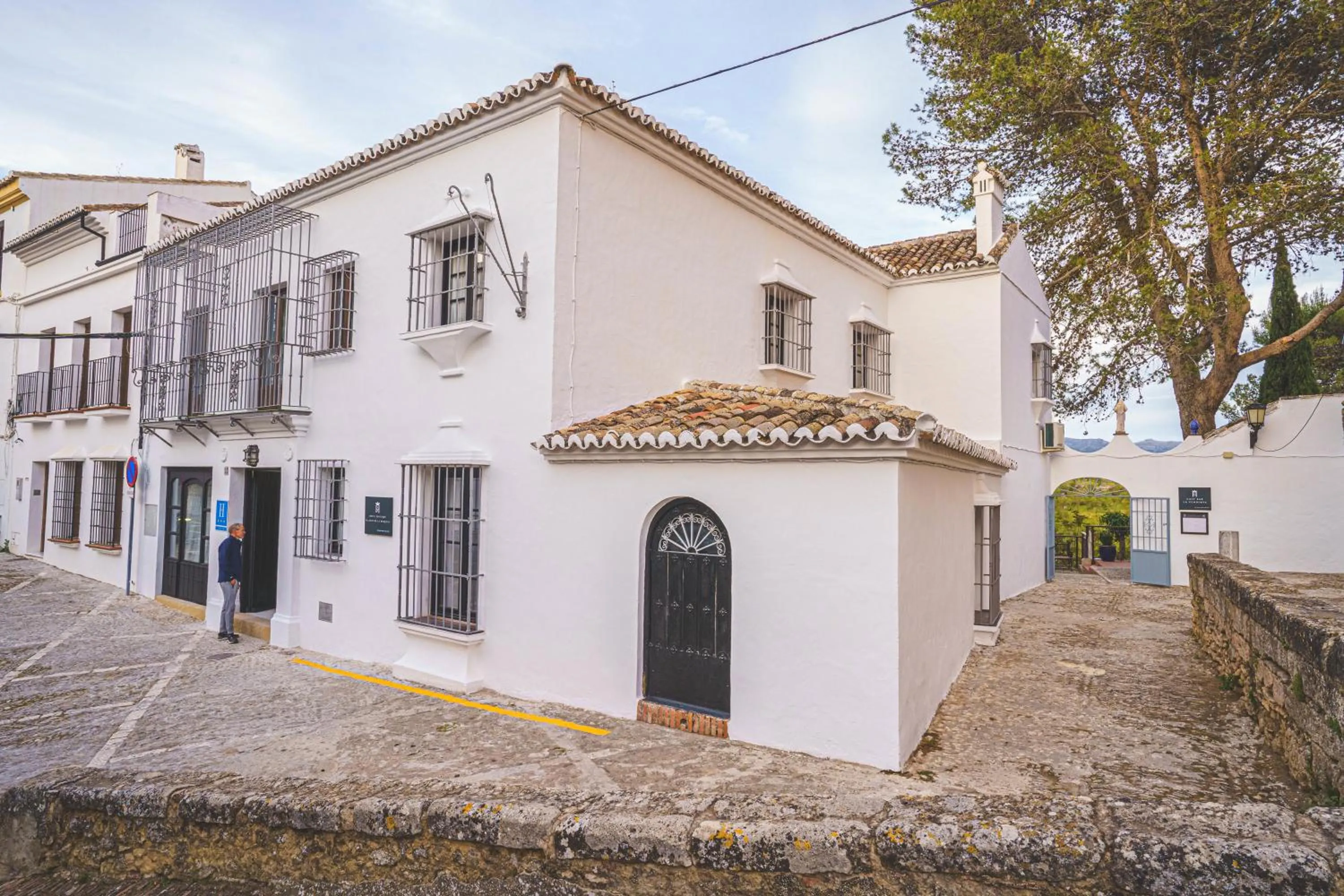 Property building in Hotel Boutique Palacio De La Duquesa