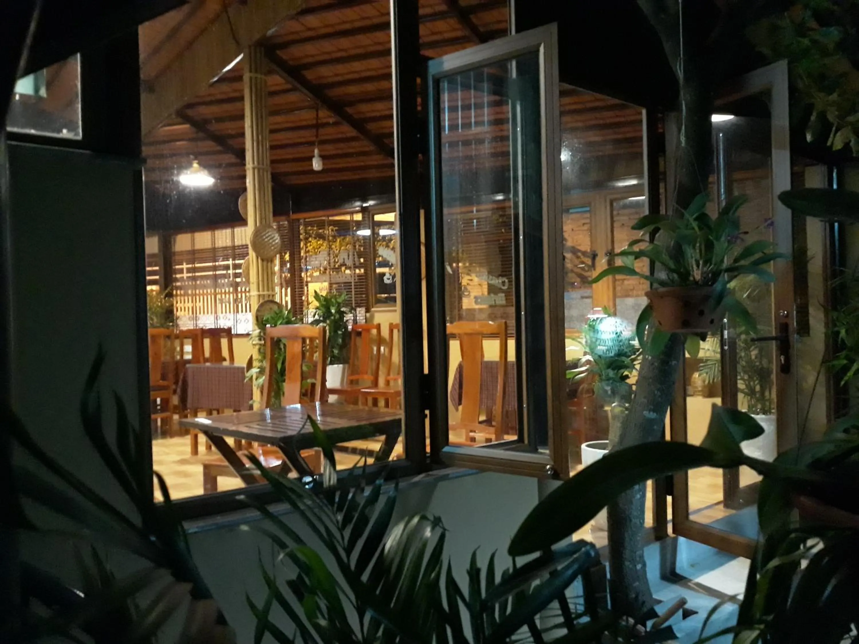 Restaurant/places to eat in An Phu Homestay