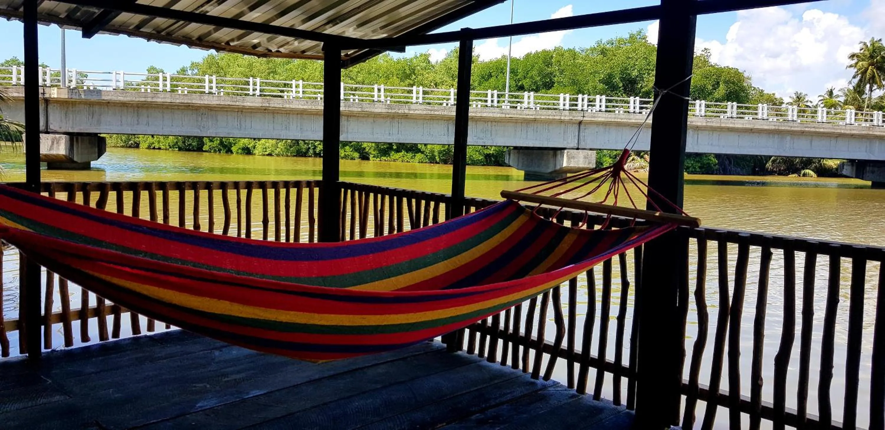 Restaurant/places to eat in Luvi Lucas River Side