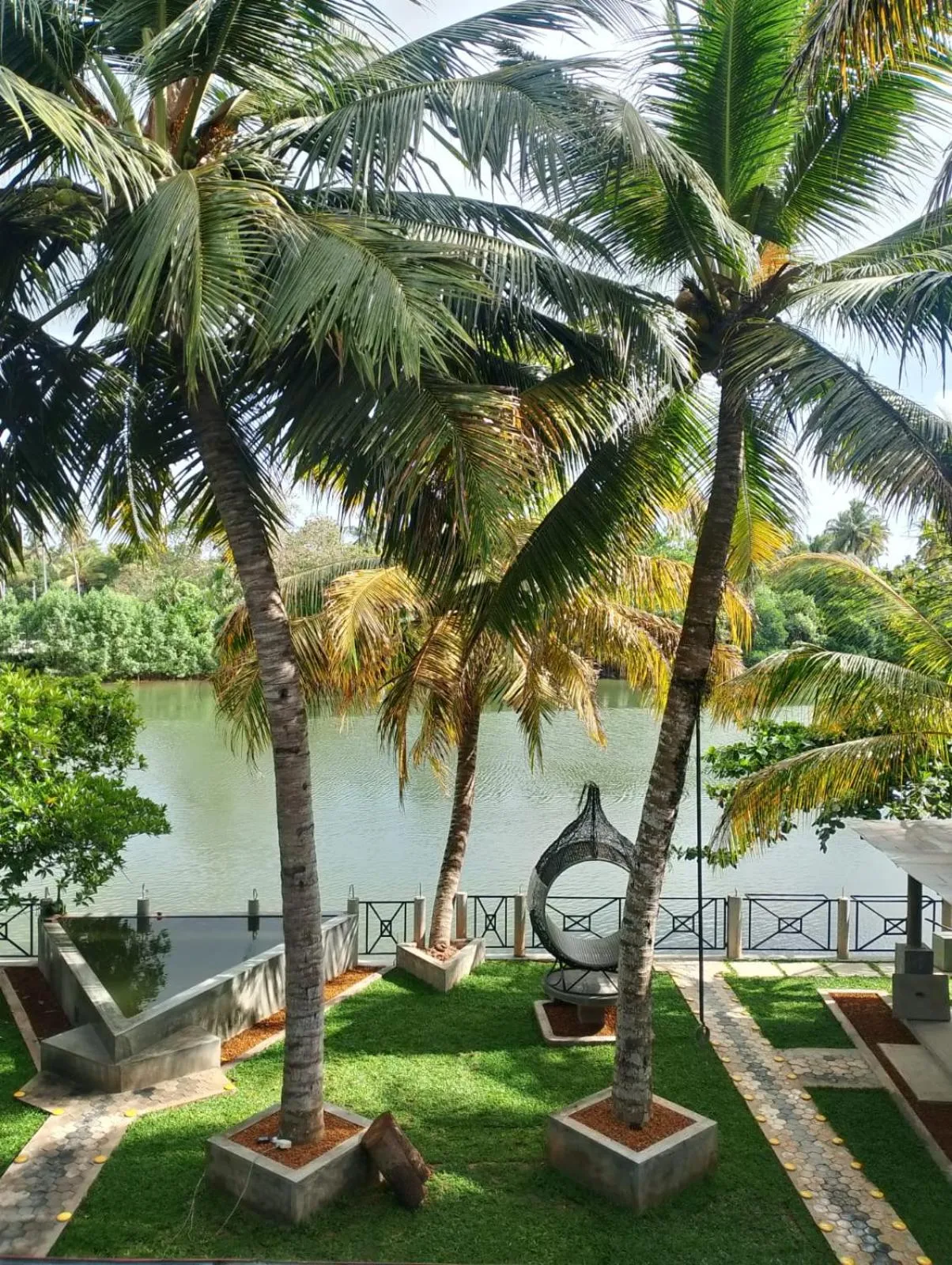 Luvi Lucas River Side
