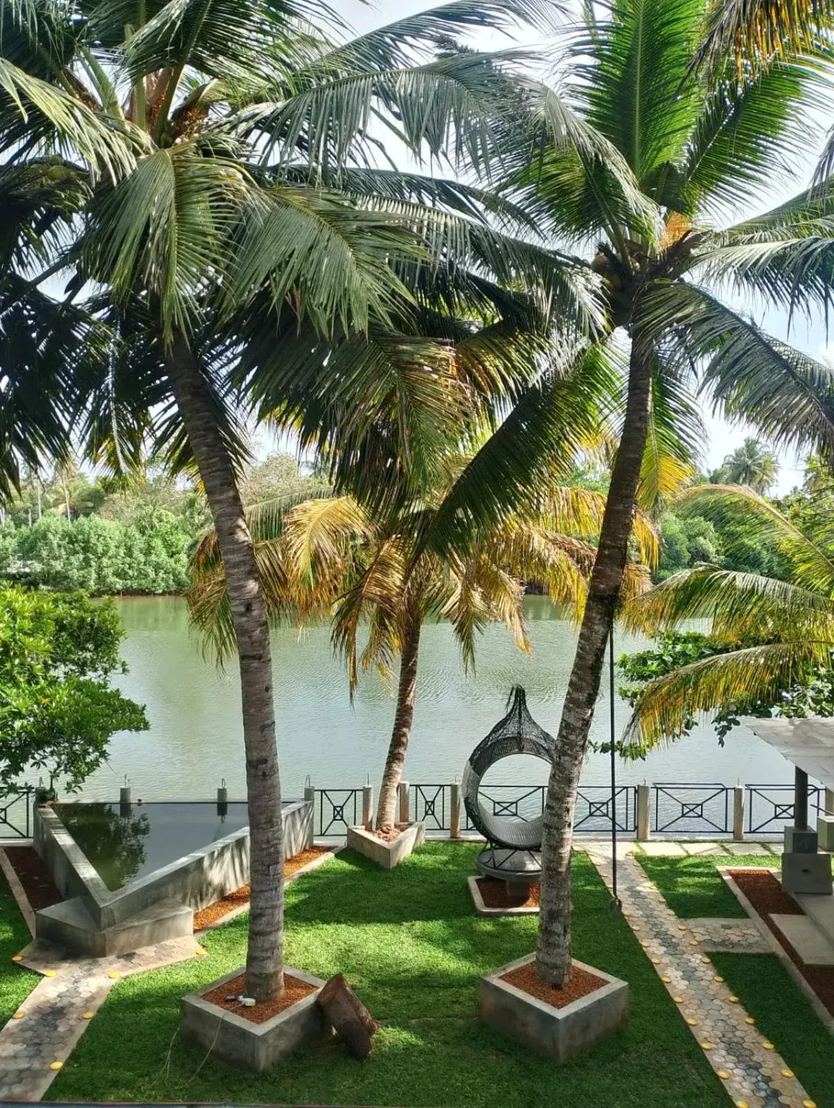 Luvi Lucas River Side Luvi Lucas River Side