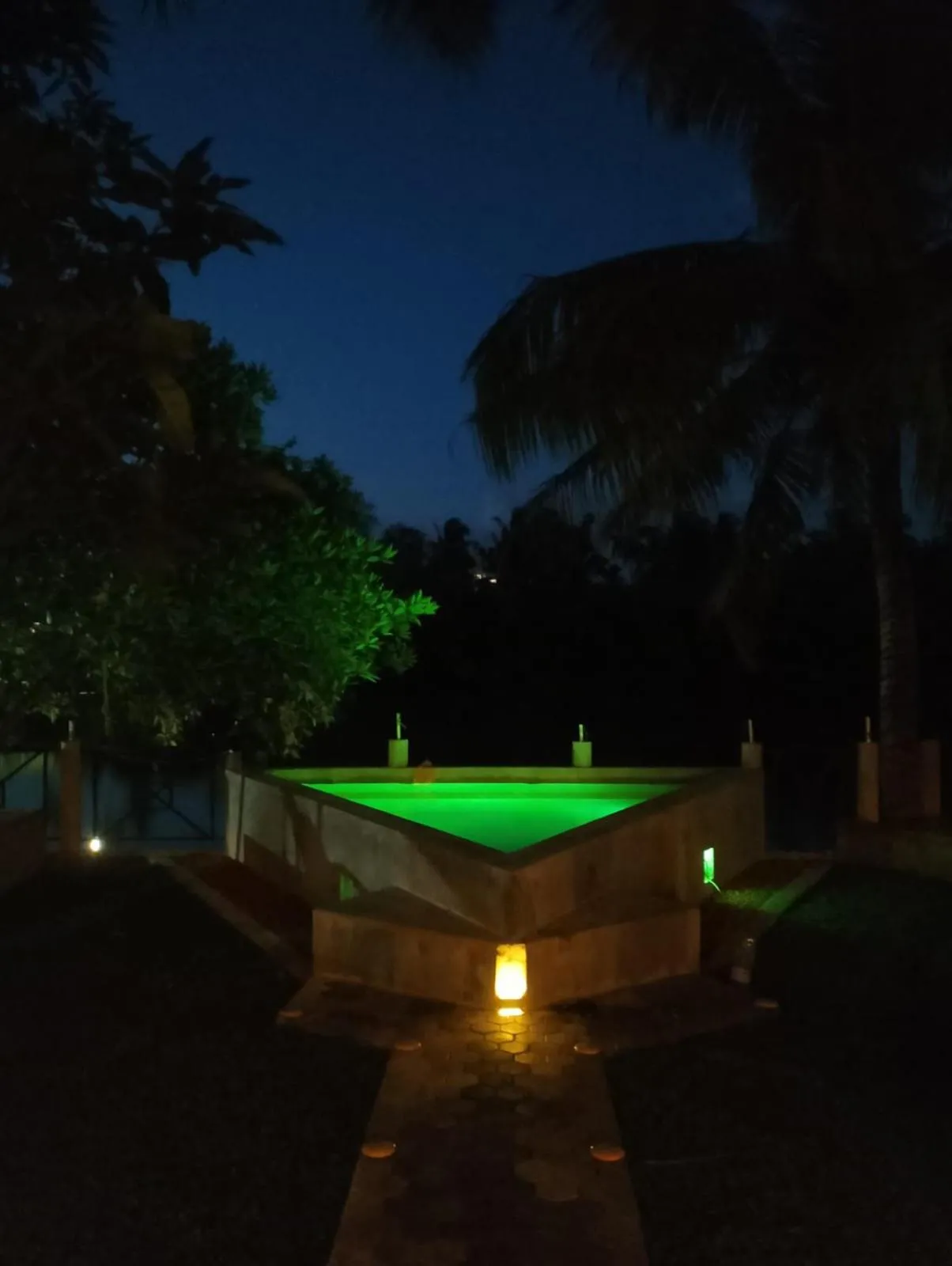 Luvi Lucas River Side