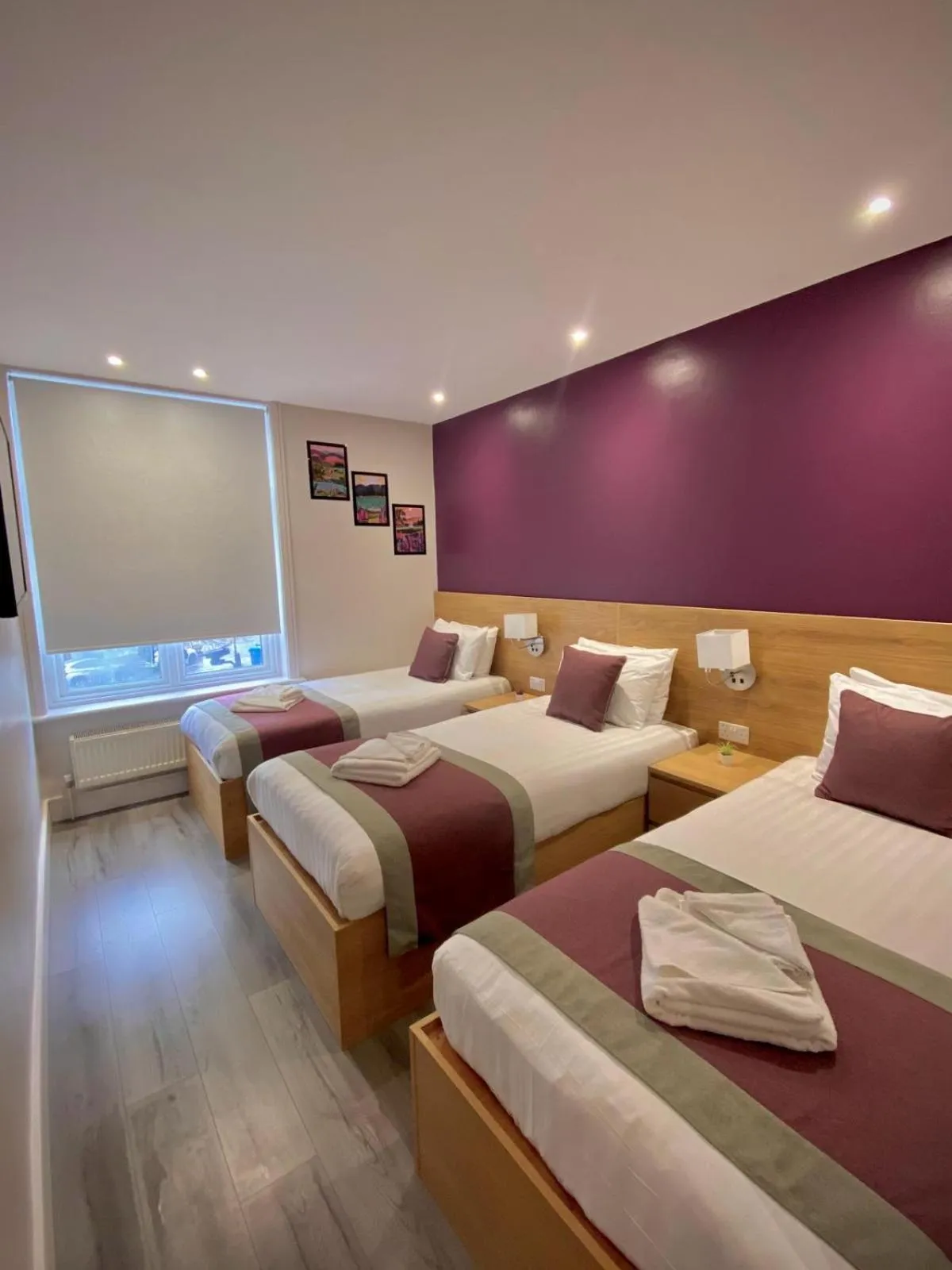 Photo of the whole room, Bed in Holtwhites Hotel