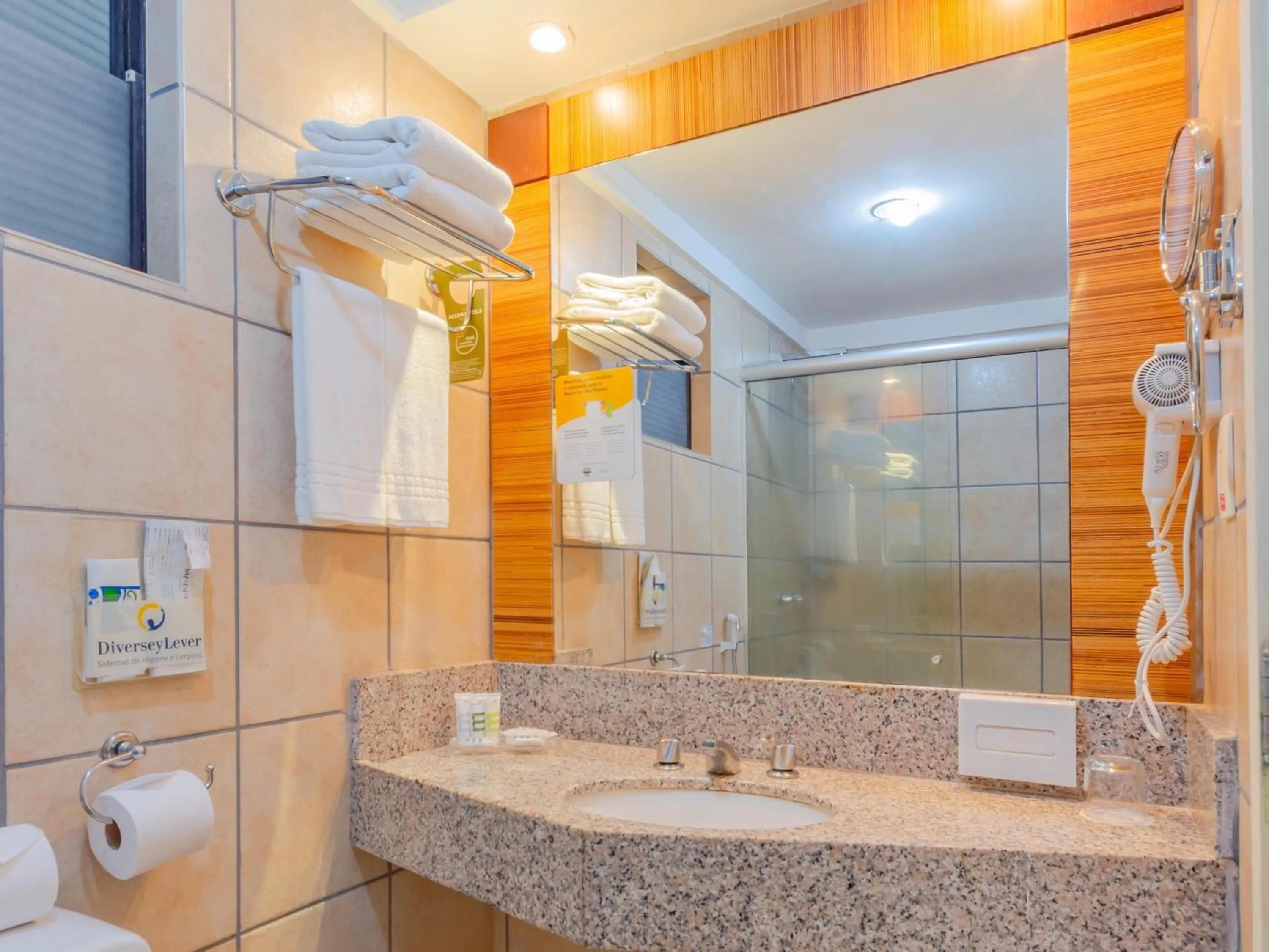 Bathroom in Mercure Fortaleza Meireles