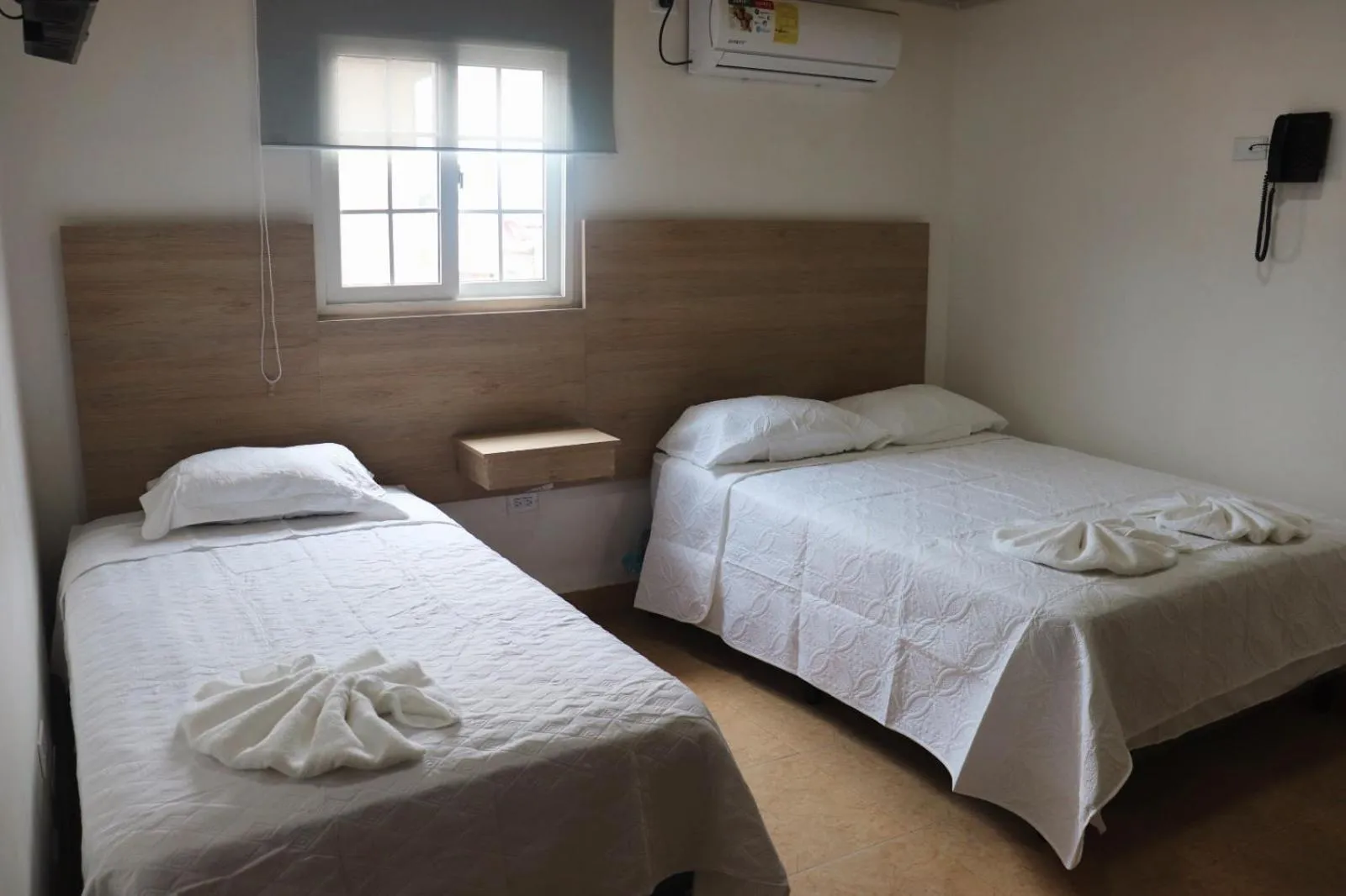 Bed in Hotel Internacional de Colón