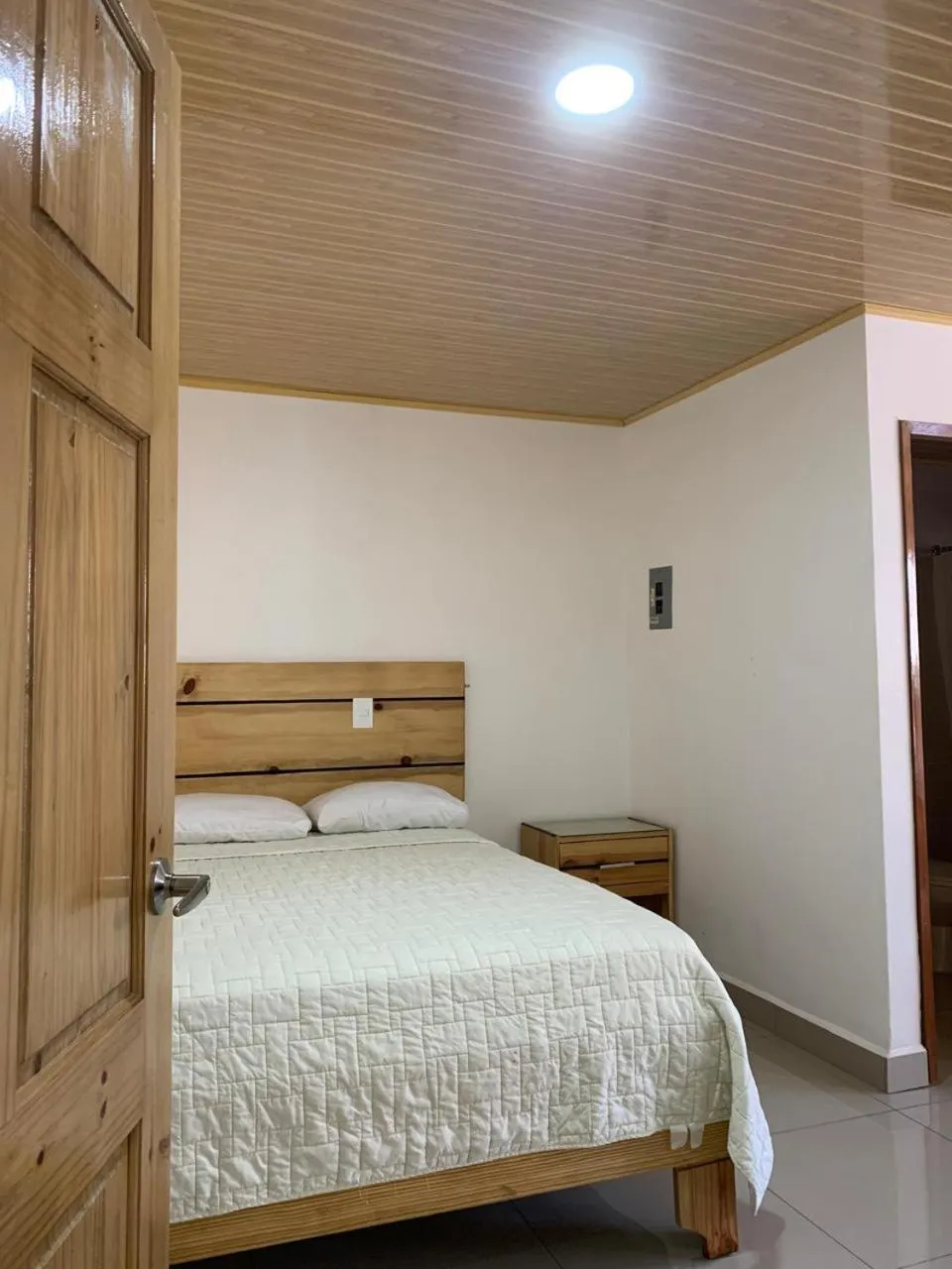 Bed in Hotel Internacional de Colón