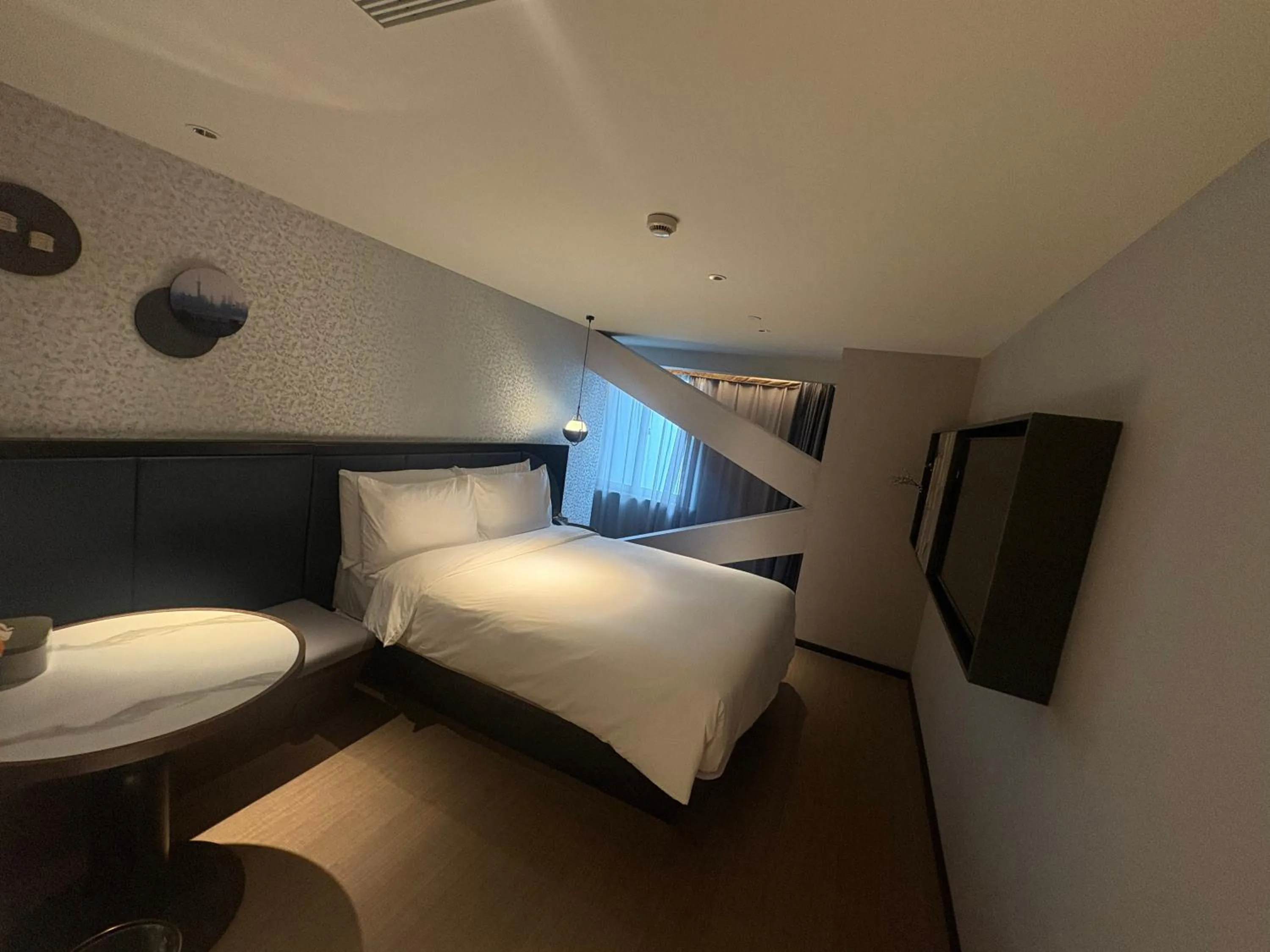 Bed in Atour X Hotel West Nanjing Road