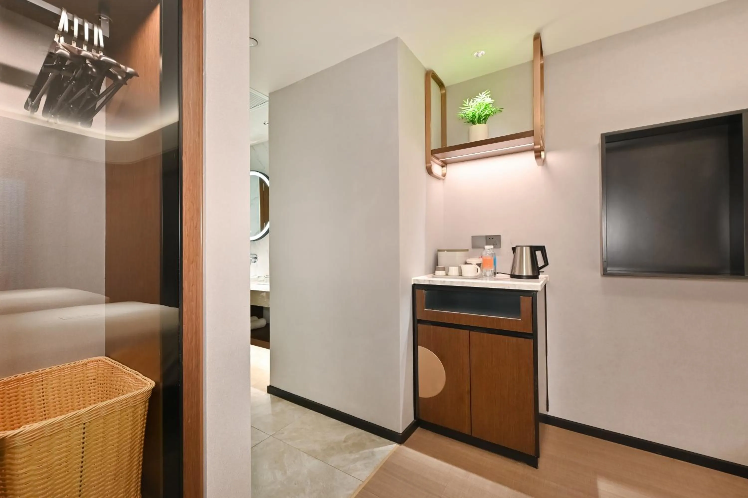 Atour X Hotel West Nanjing Road