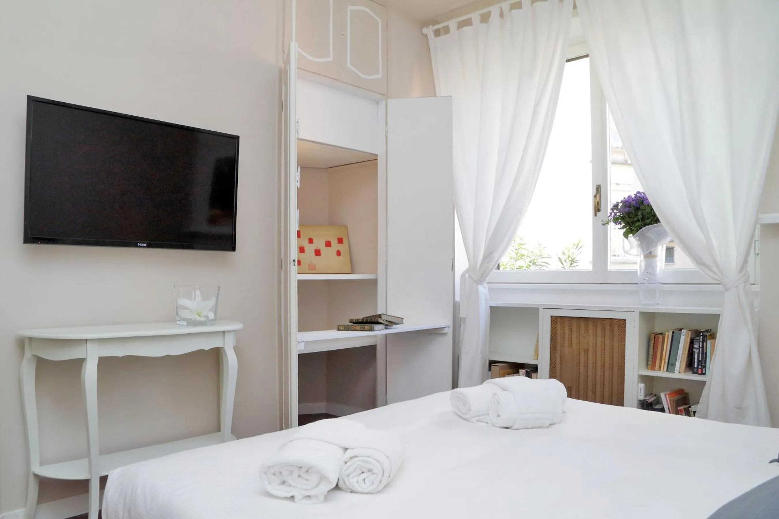 Bedroom, Bed in Vatican Art House