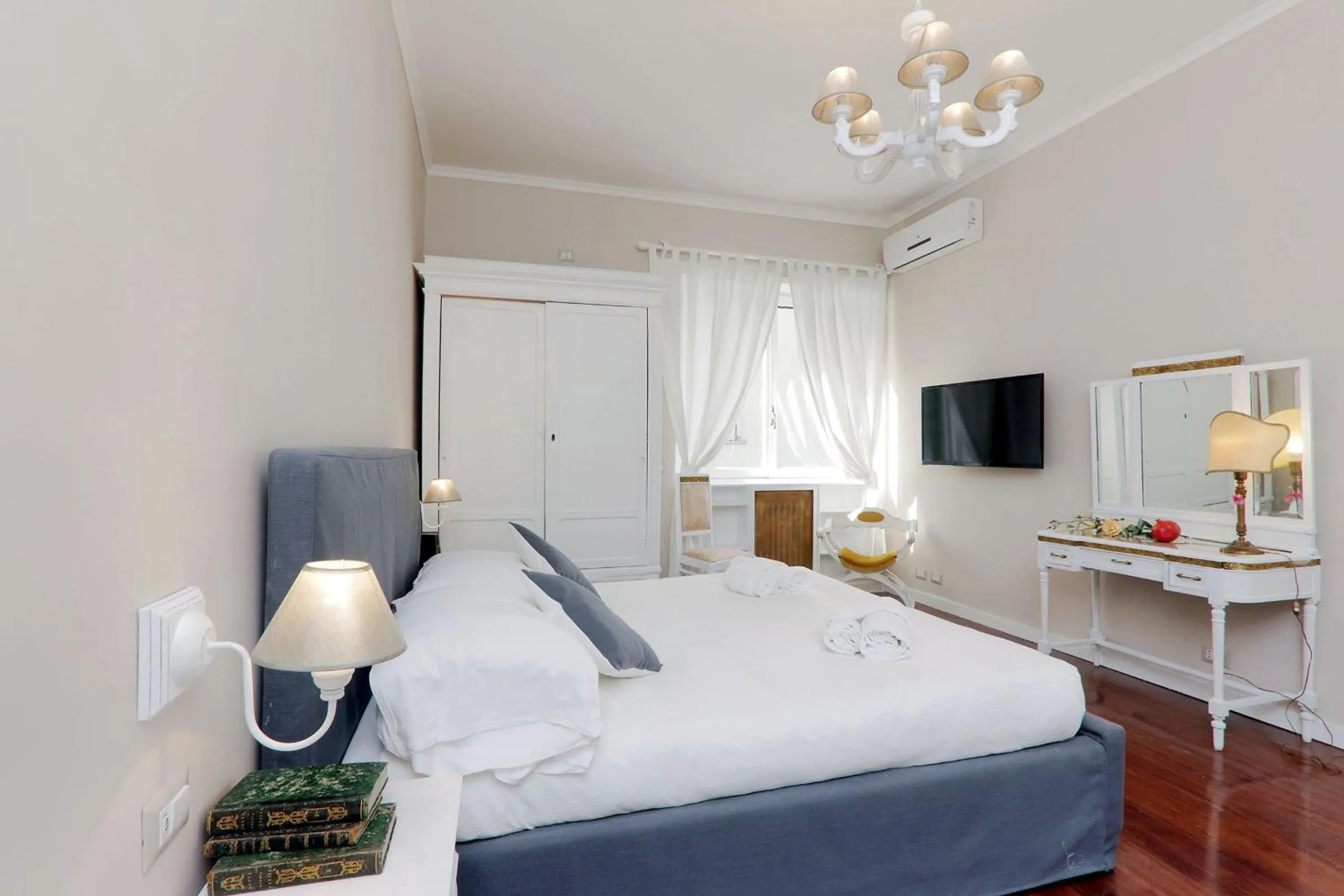 Bedroom, Bed in Vatican Art House