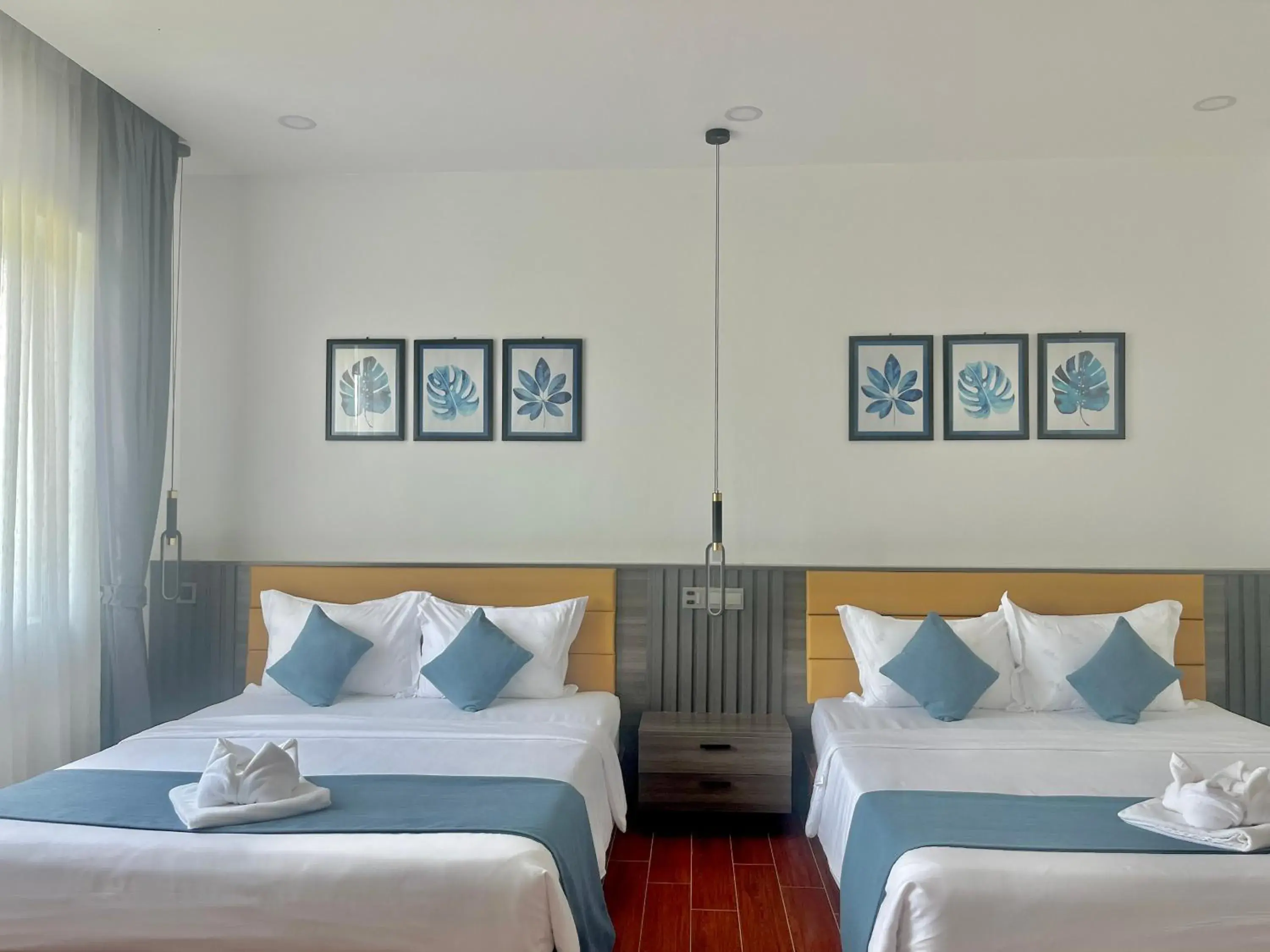 Twin Room with Mountain View in Kep Sea View Hotel Twin Room with Mountain View in Kep Sea View Hotel