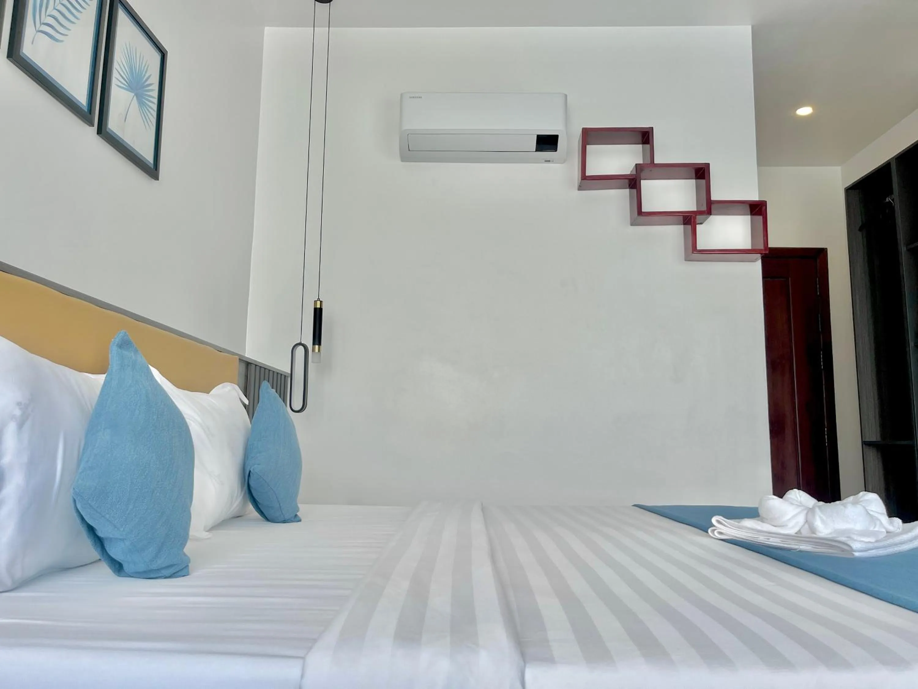 Bed in Kep Sea View Hotel & Sky Bar