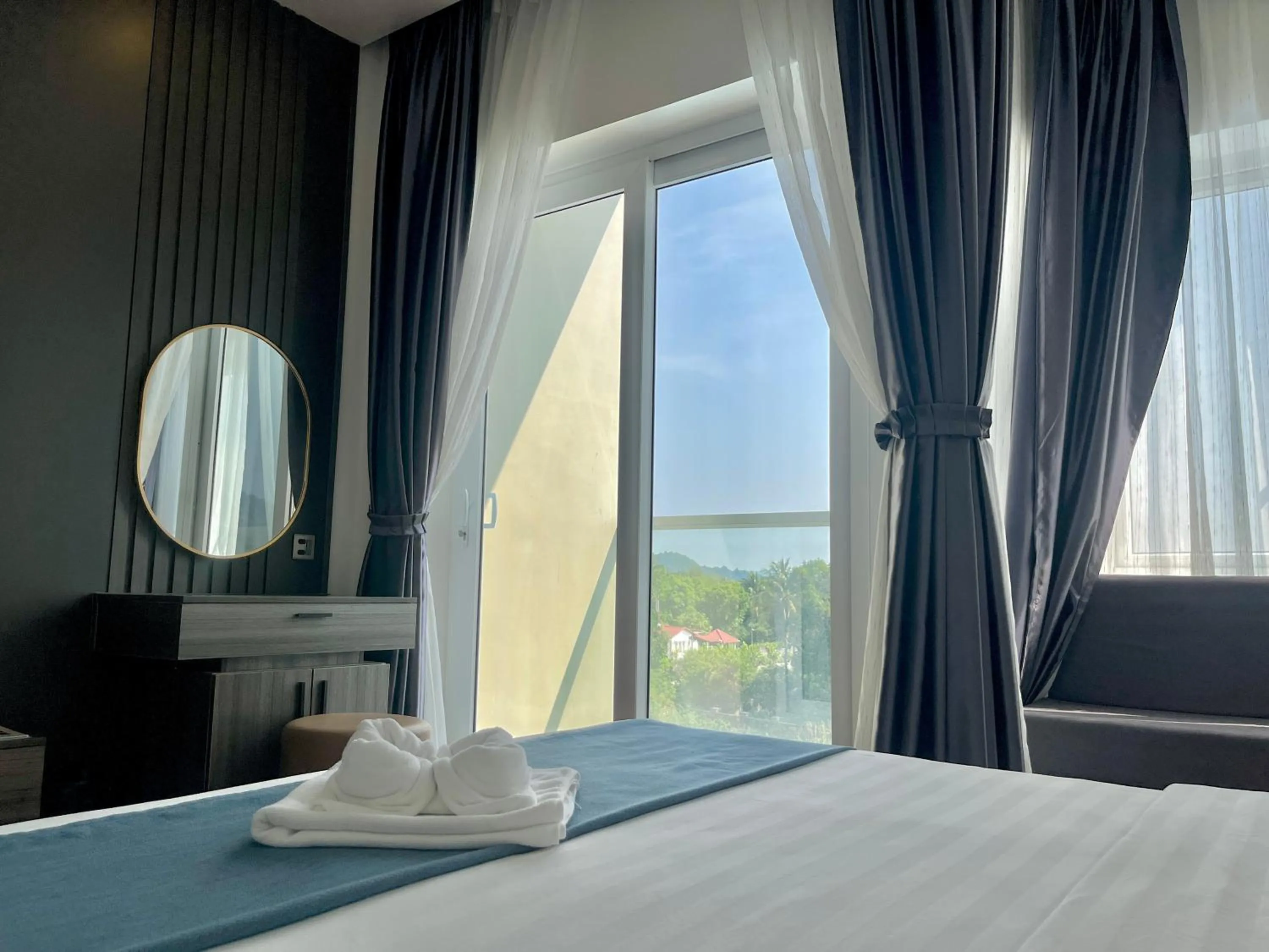 Bed in Kep Sea View Hotel & Sky Bar