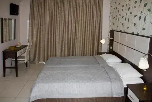 Standard Twin Room with Sea View in Villa NIOVI Standard Twin Room with Sea View in Villa NIOVI