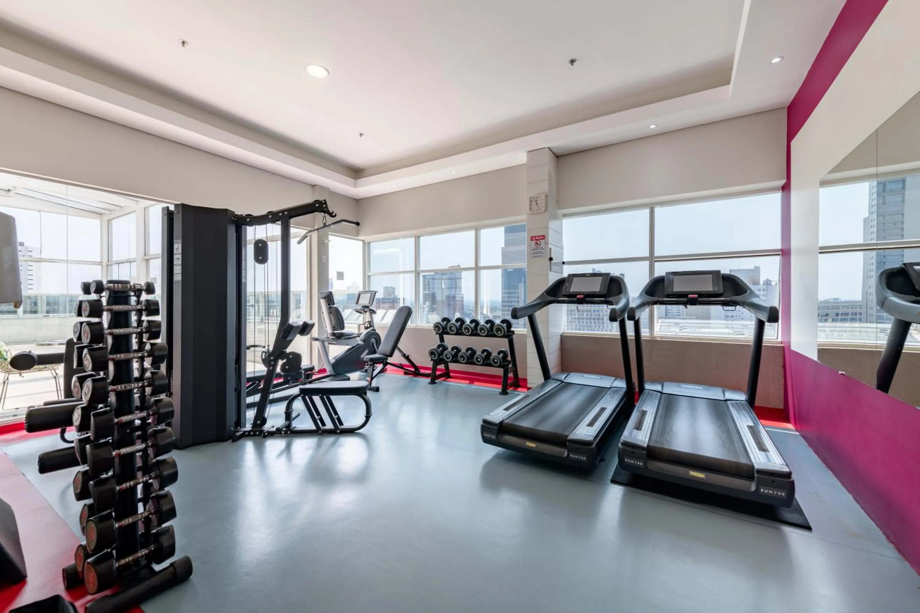Fitness centre/facilities in Pestana Curitiba
