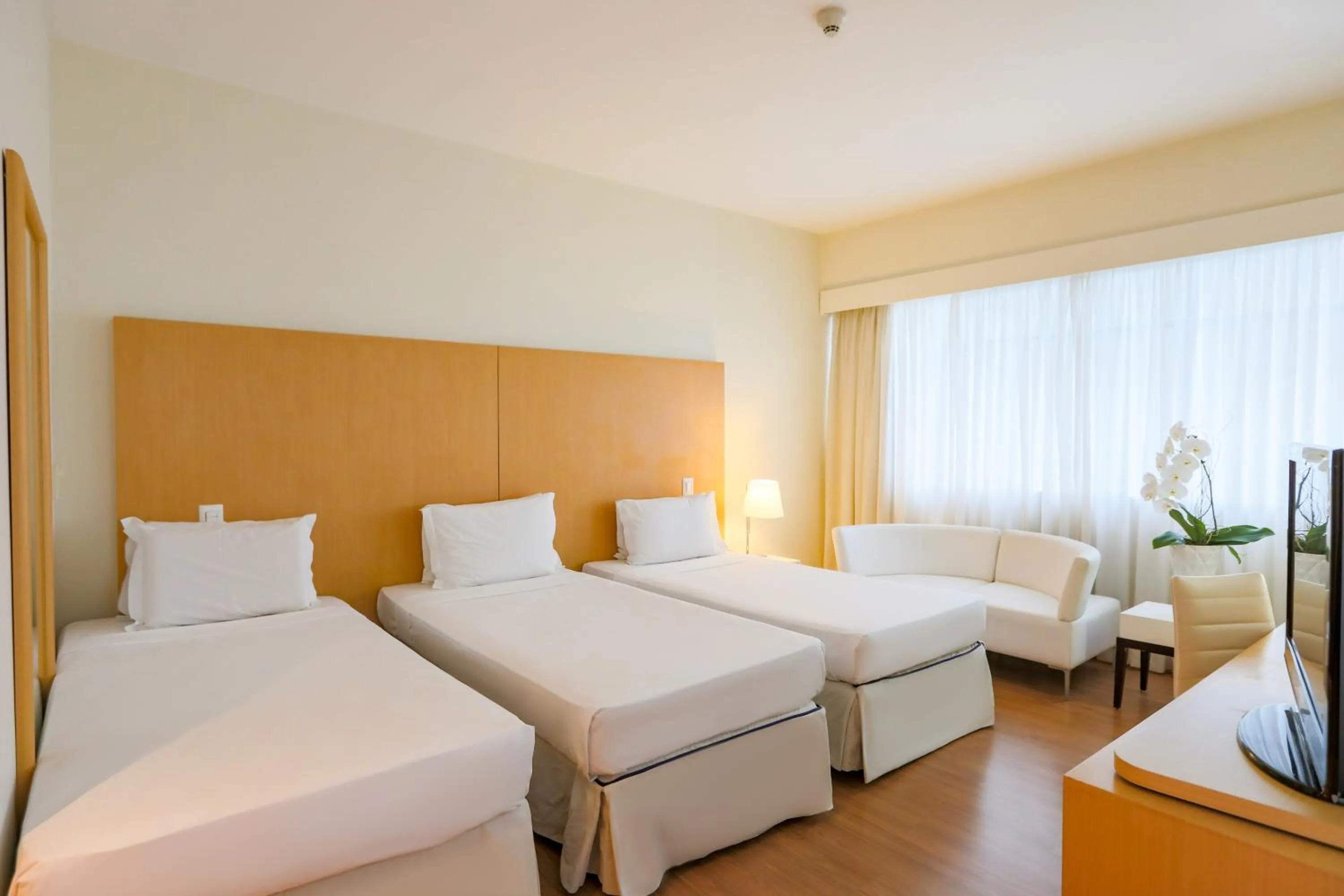 Decorative detail, Bed in Pestana Curitiba