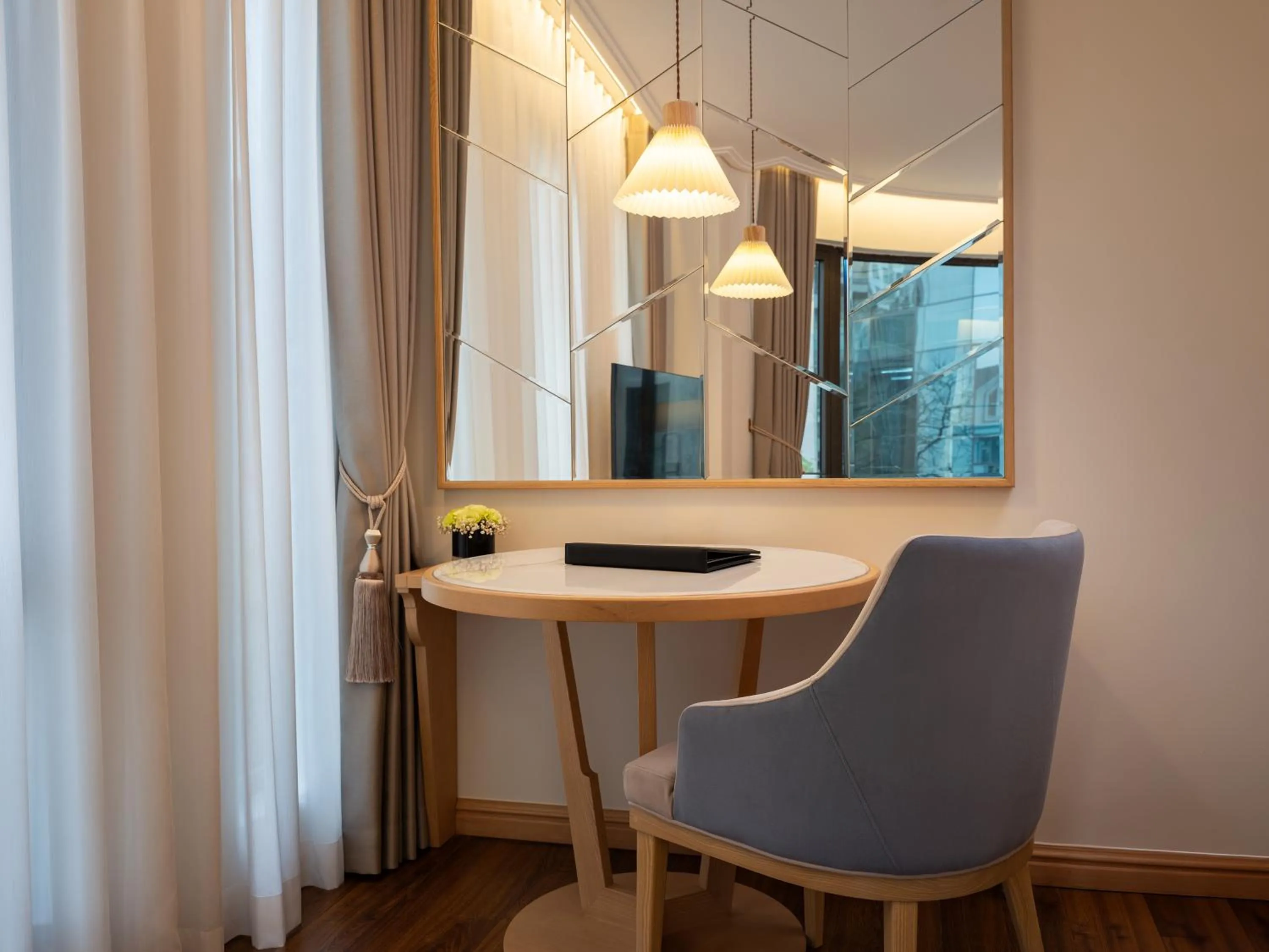 Dining area in Saigon Aroma Hotel