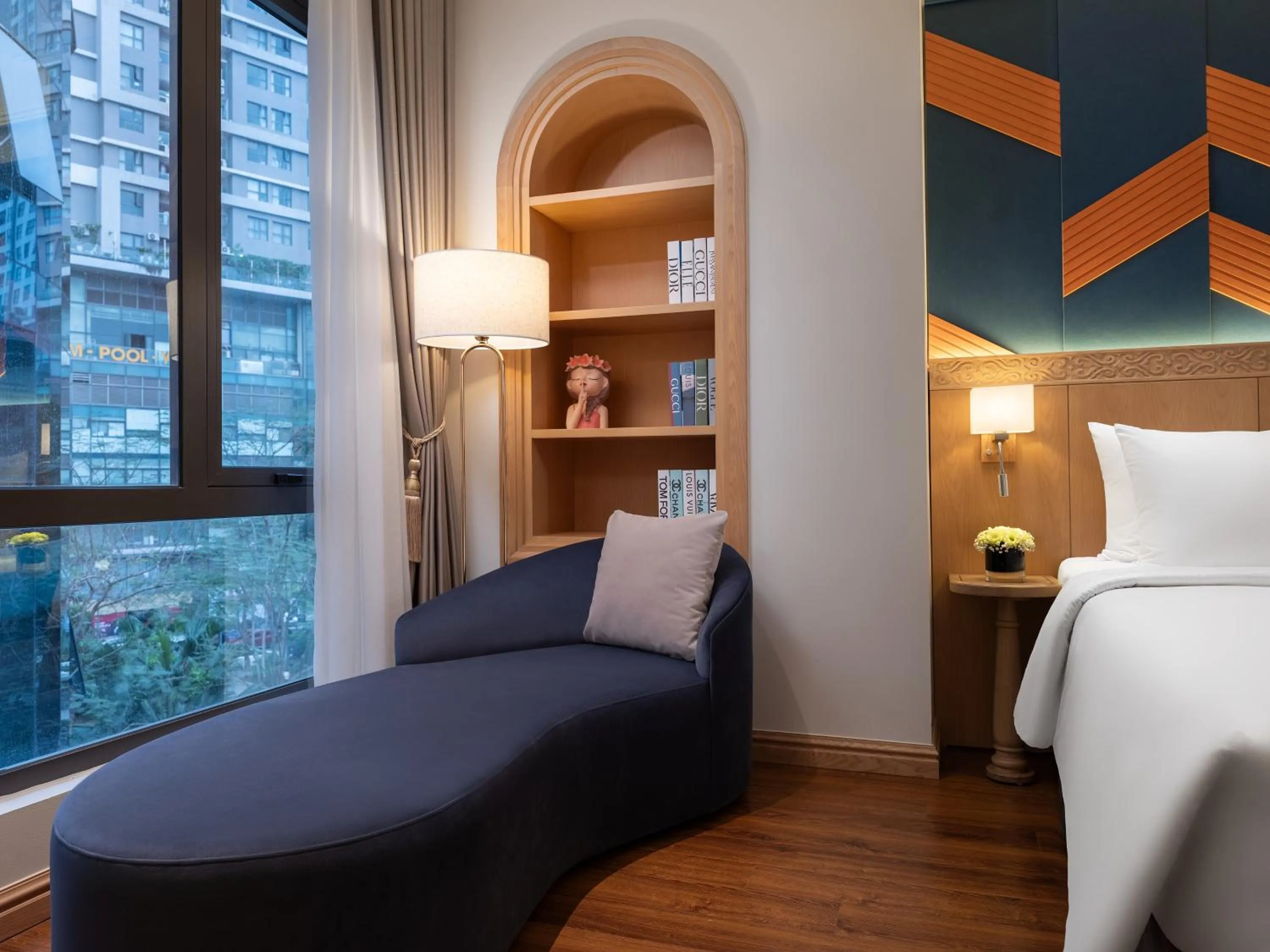 Seating area, Bed in Saigon Aroma Hotel