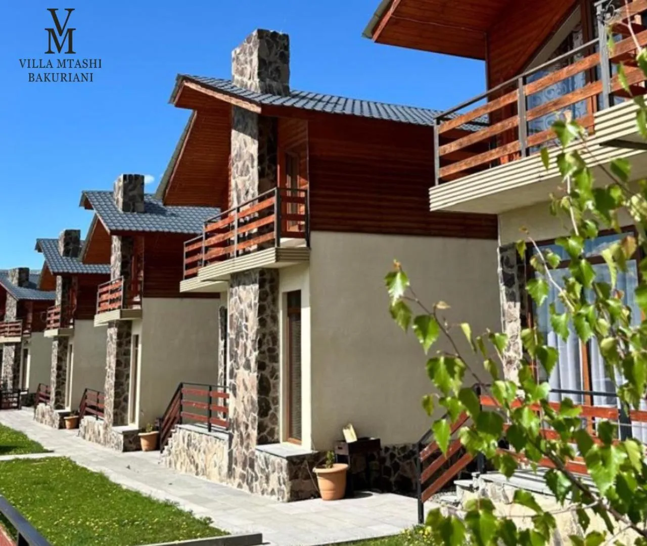 Facade/entrance in Villa Mtashi