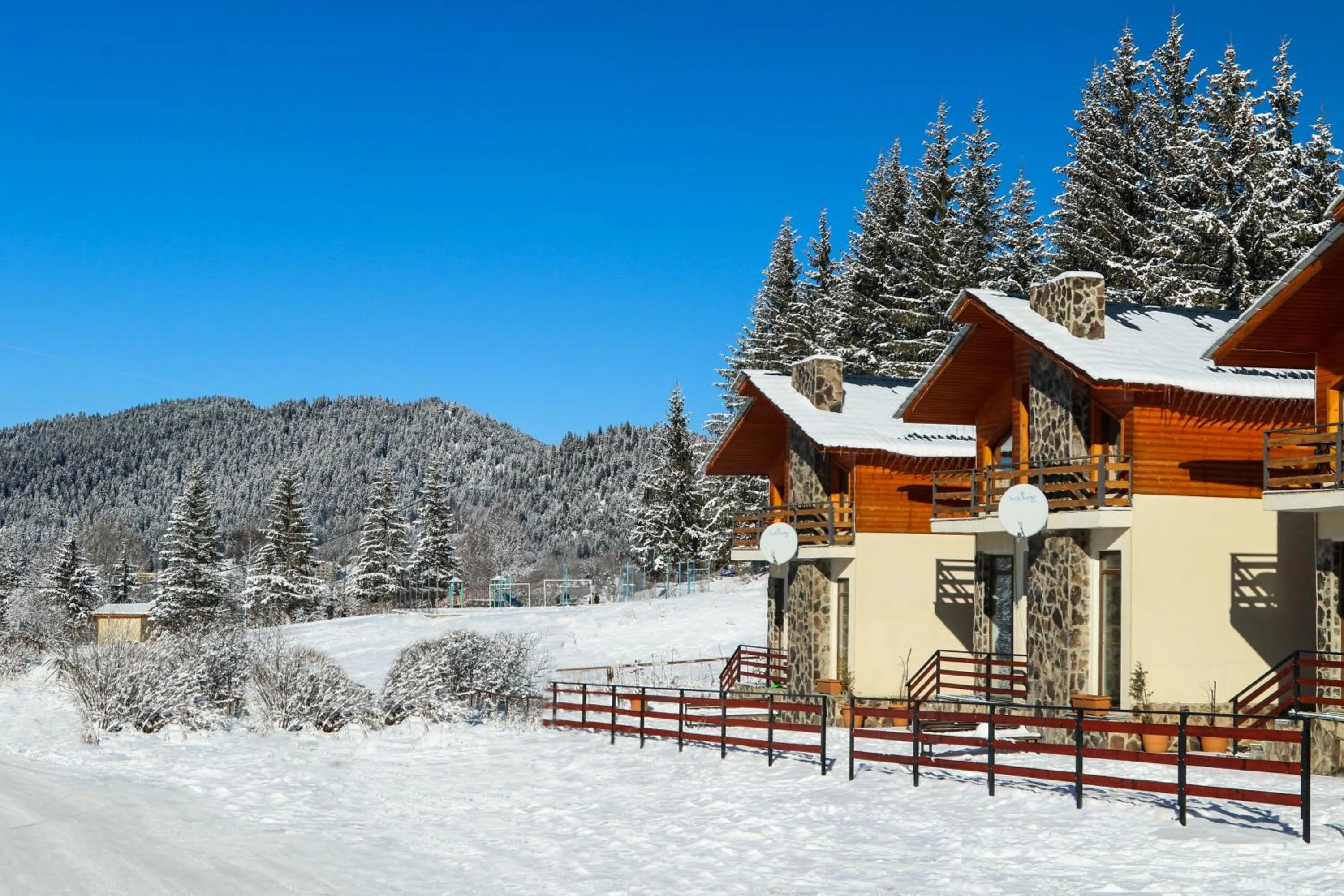 Facade/entrance in Villa Mtashi