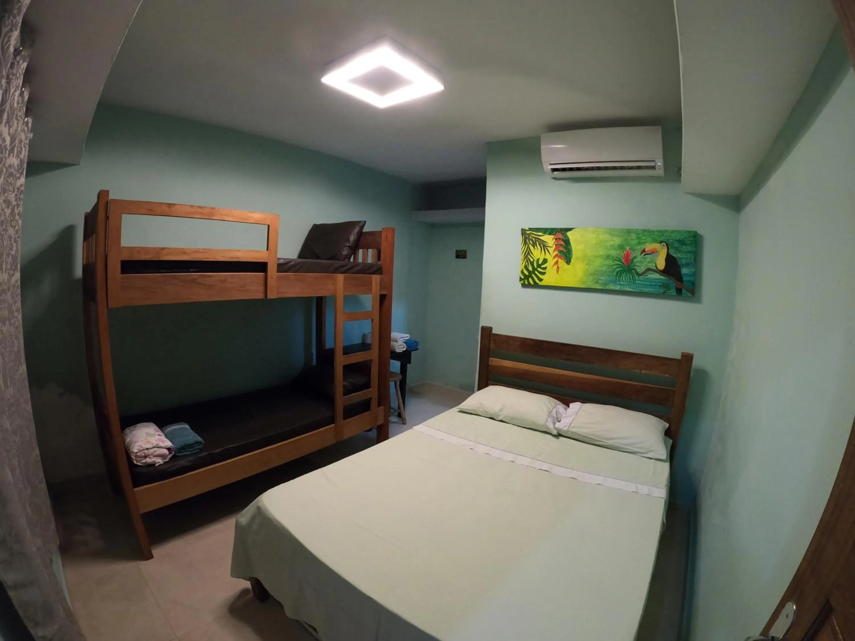 Family Room with Bathroom in Verde Hostel Ilhabela