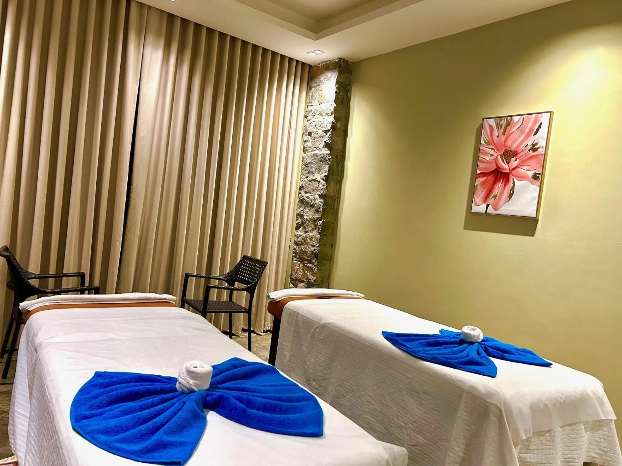 Massage, Bed in The View