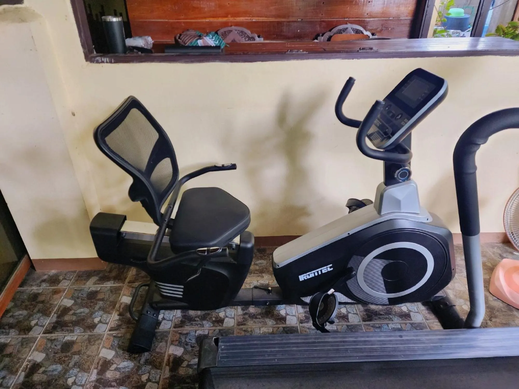 Fitness centre/facilities in Above The Sea Maesariang