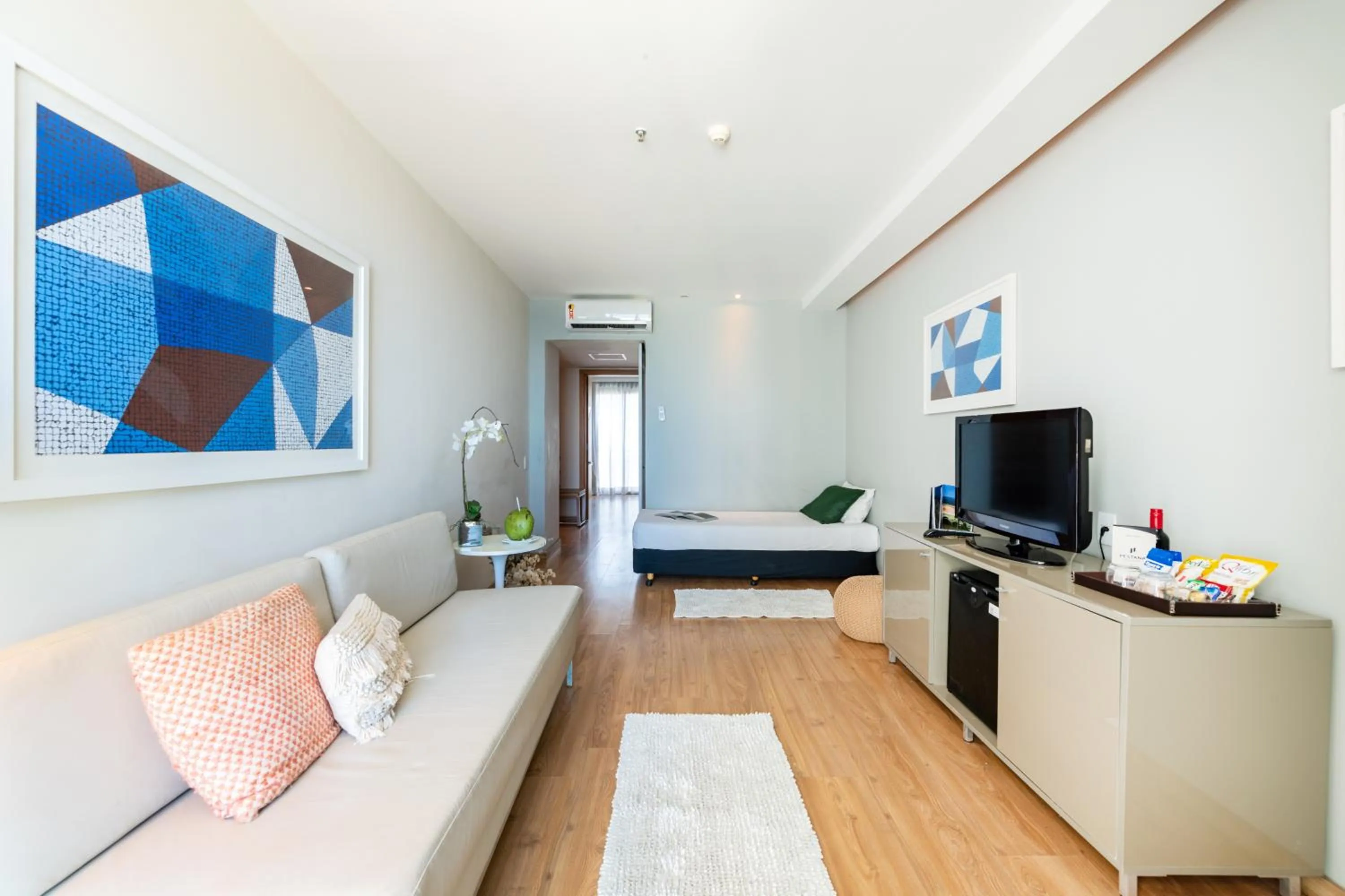 Photo of the whole room in Pestana Rio Atlantica