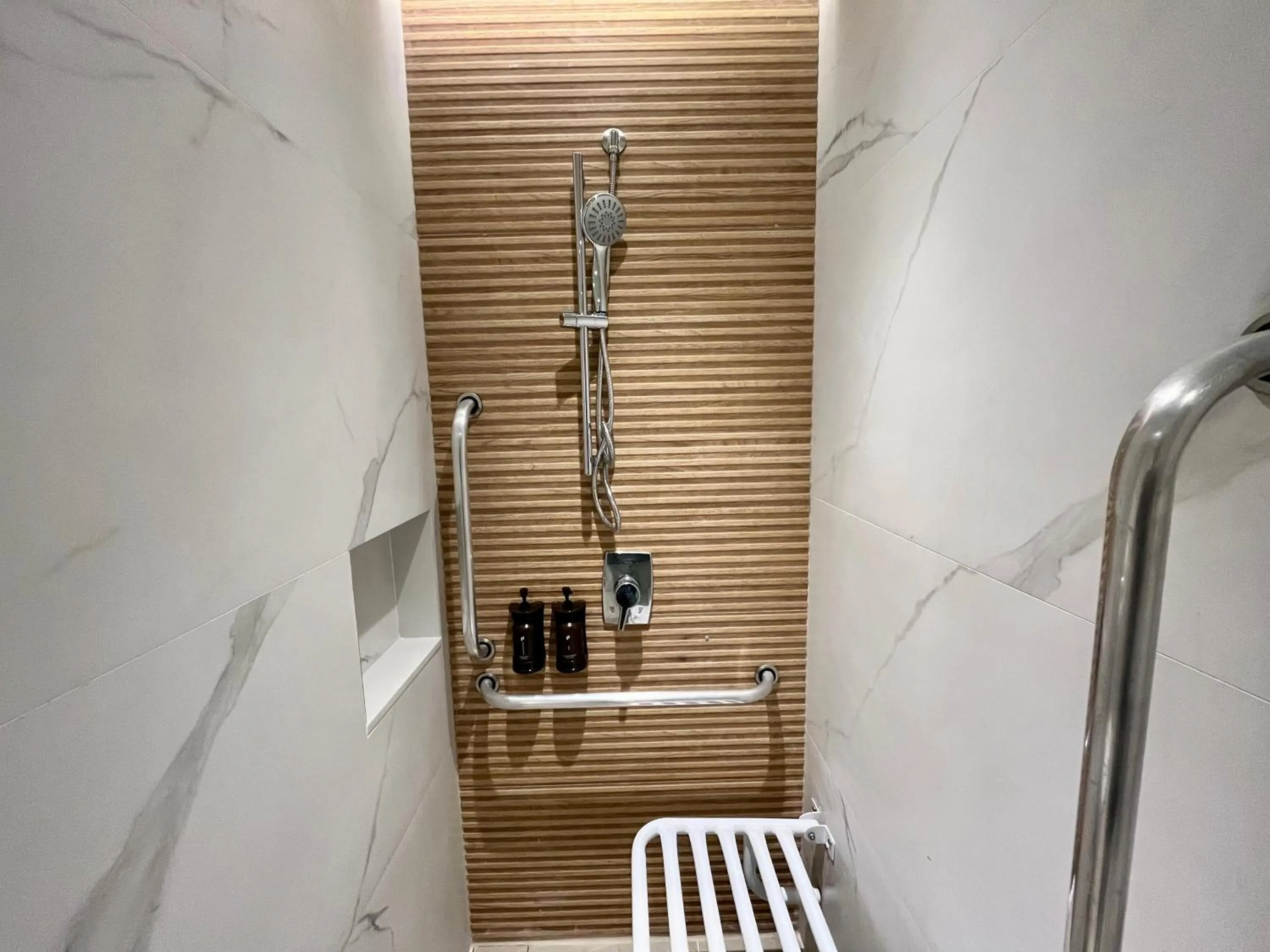 Shower in Pestana Rio Atlantica