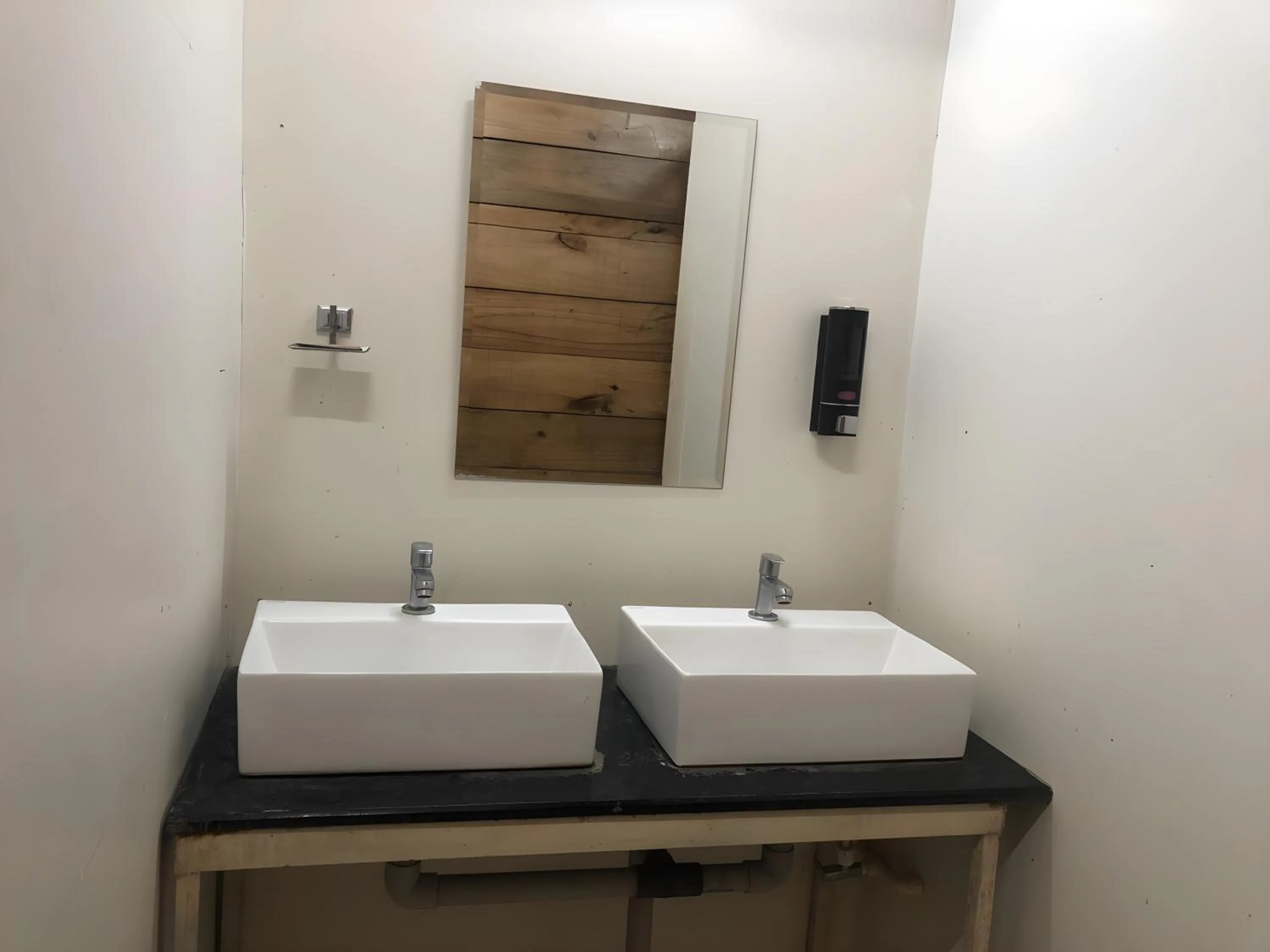 Toilet in Jeet hostel and Stay Rooms