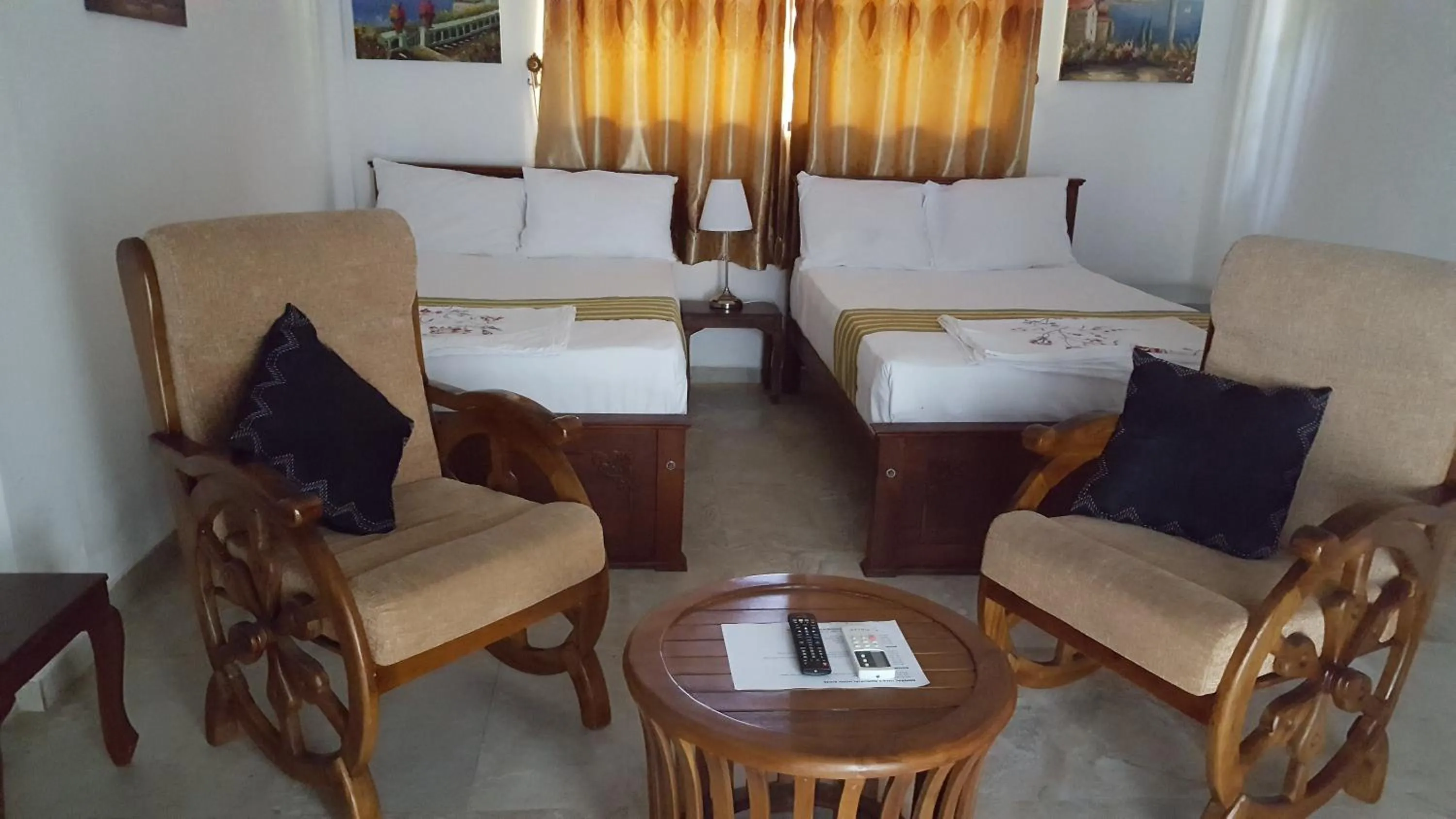 Photo of the whole room, Bed in Lucas