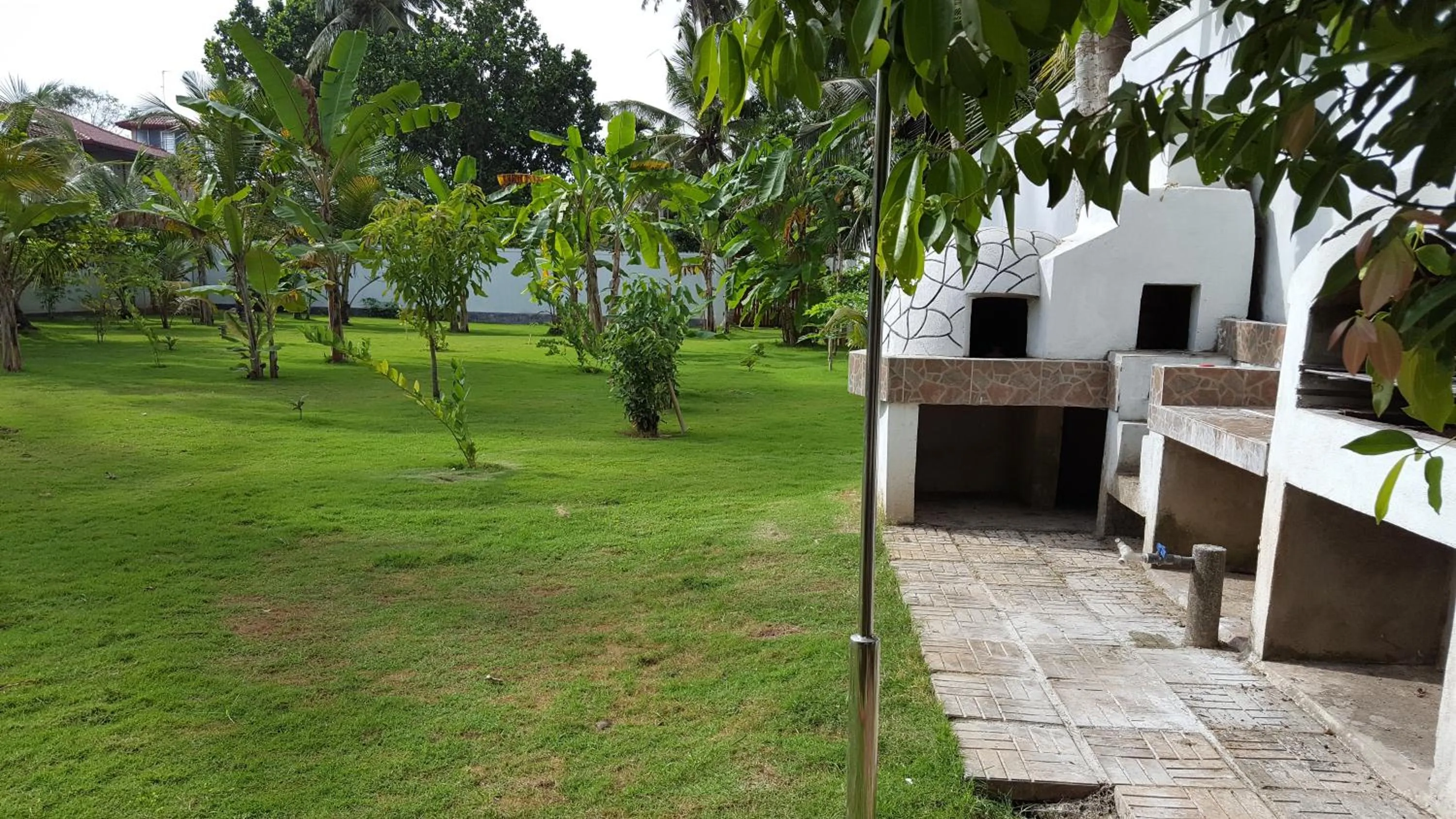 BBQ facilities in Lucas