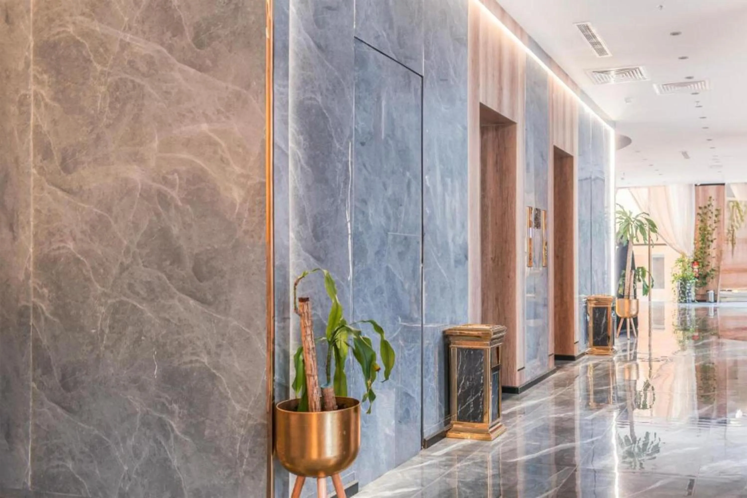 Lobby or reception in Palette Luxury MAS Hotel