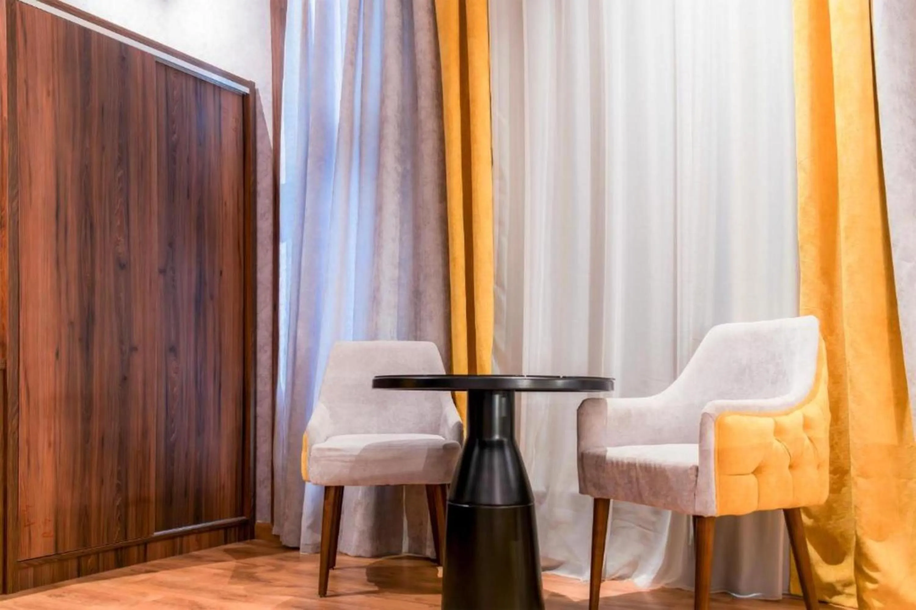 Seating area in Palette Luxury MAS Hotel