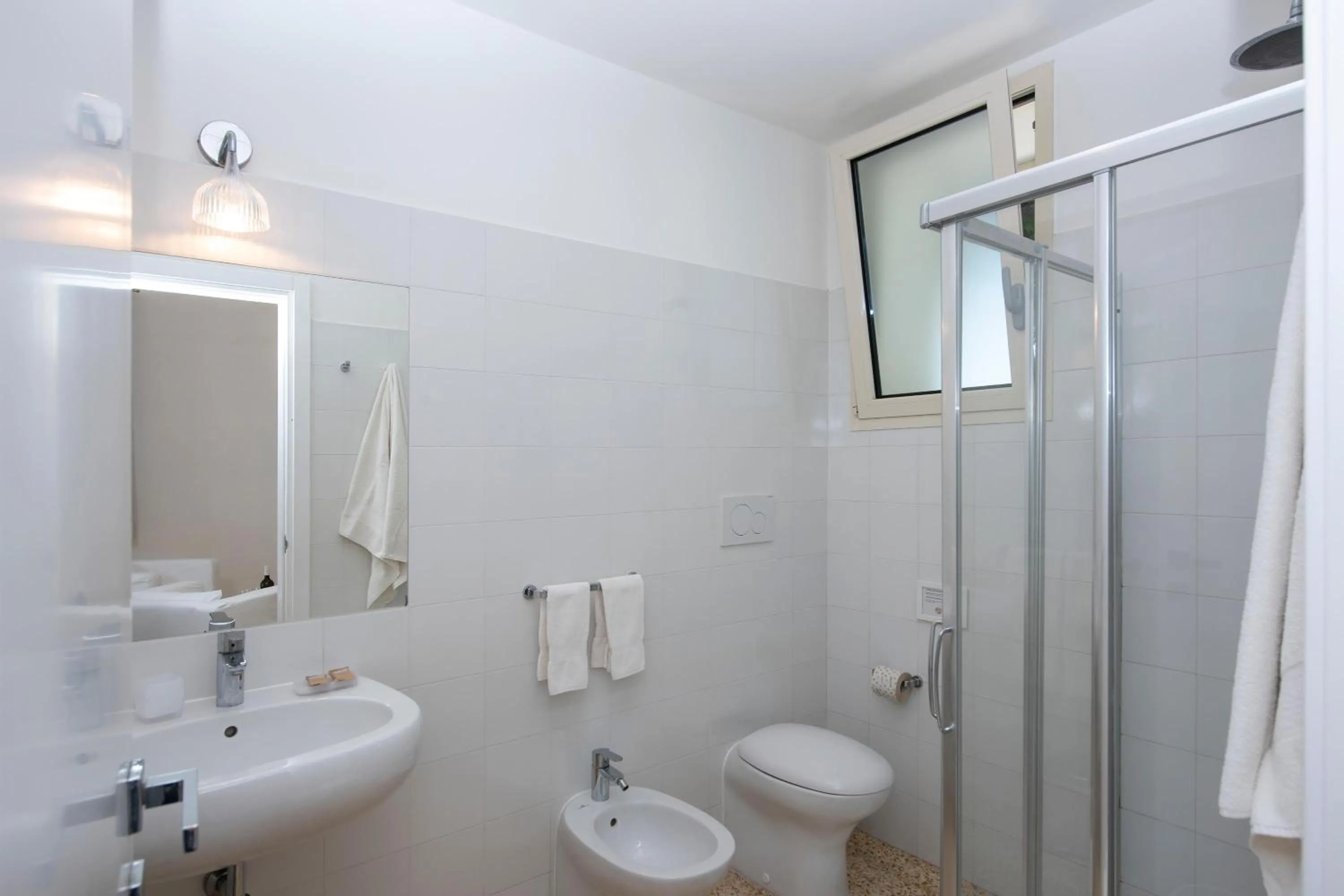 Shower in Masseria Agriturismo Faresalento