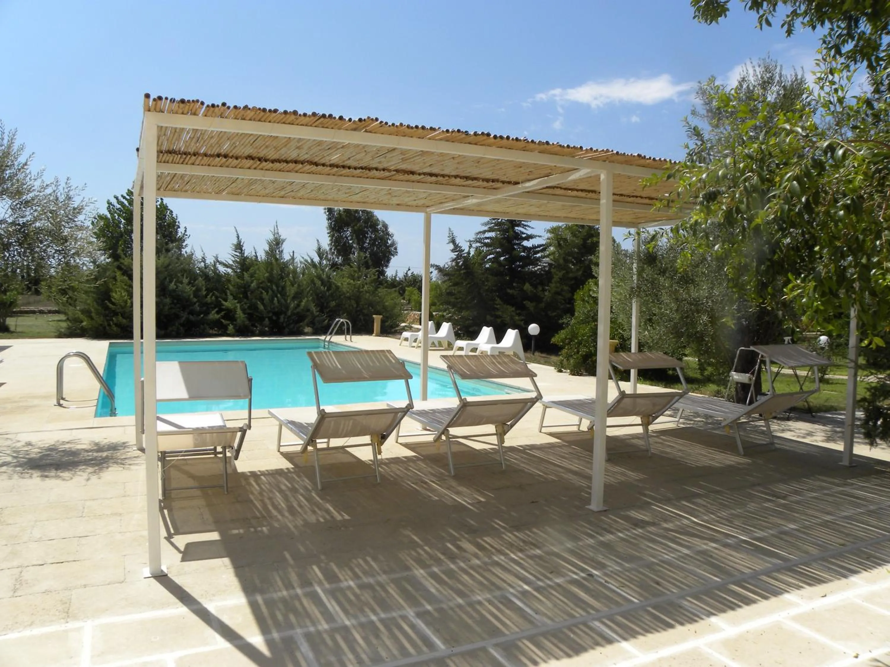 Swimming pool in Masseria Agriturismo Faresalento