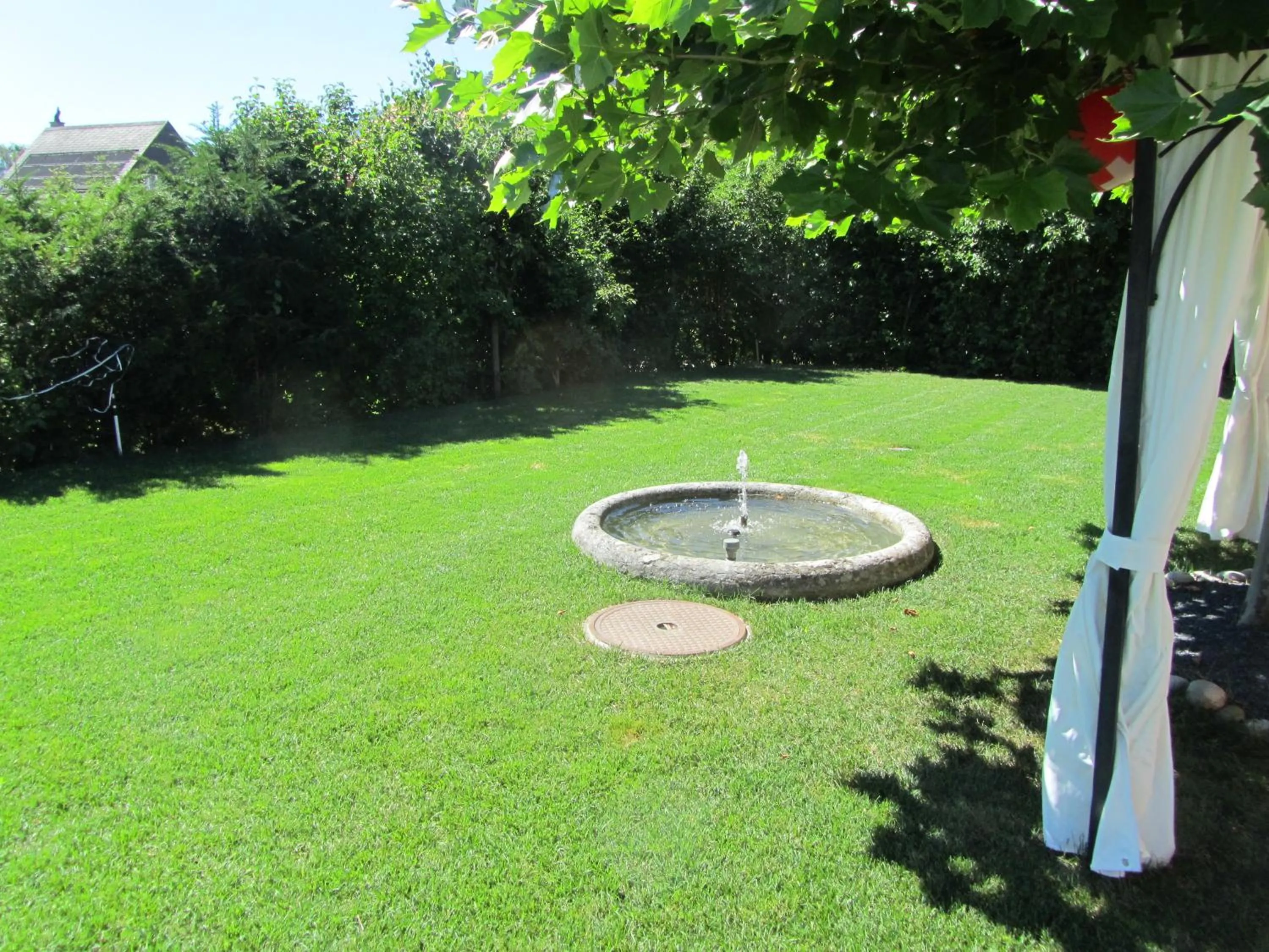 Area and facilities in B&B Pension Marina