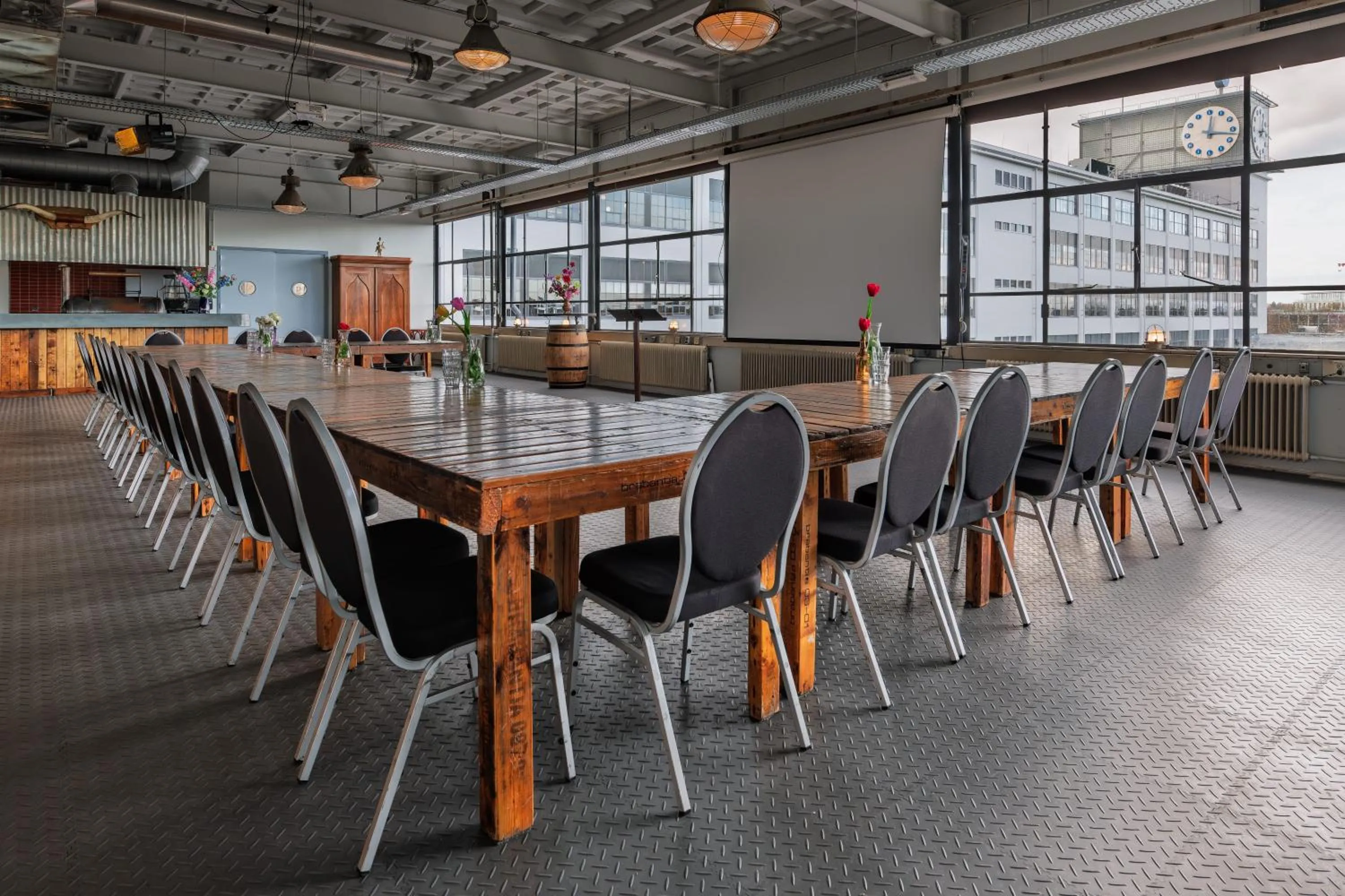 Meeting/conference room in Stayokay Hostel Eindhoven