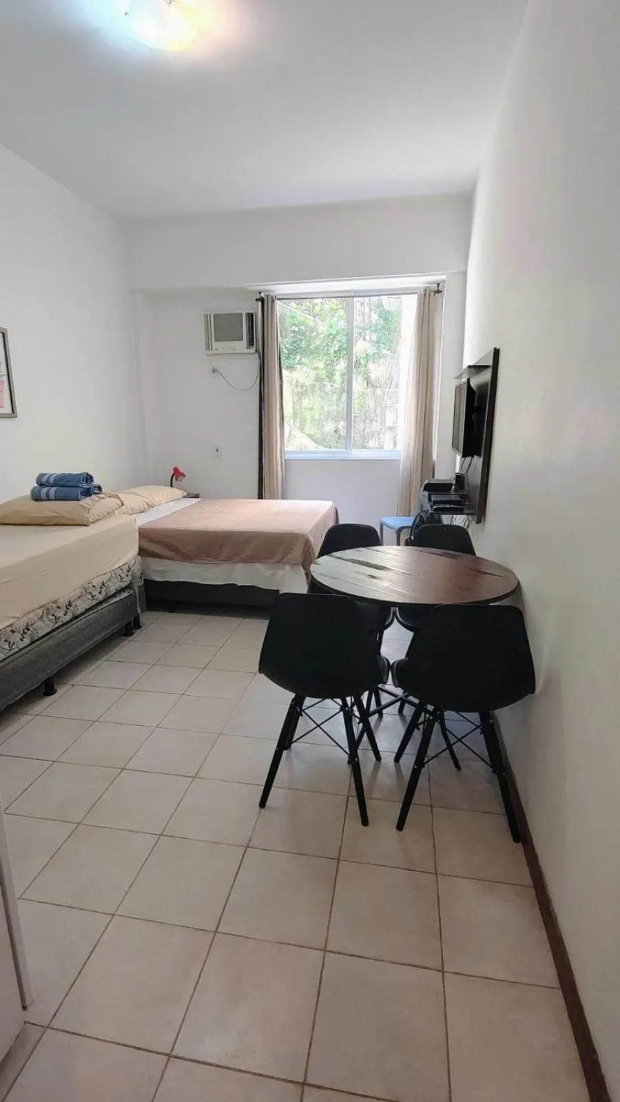Bed in Copacabana Studio One
