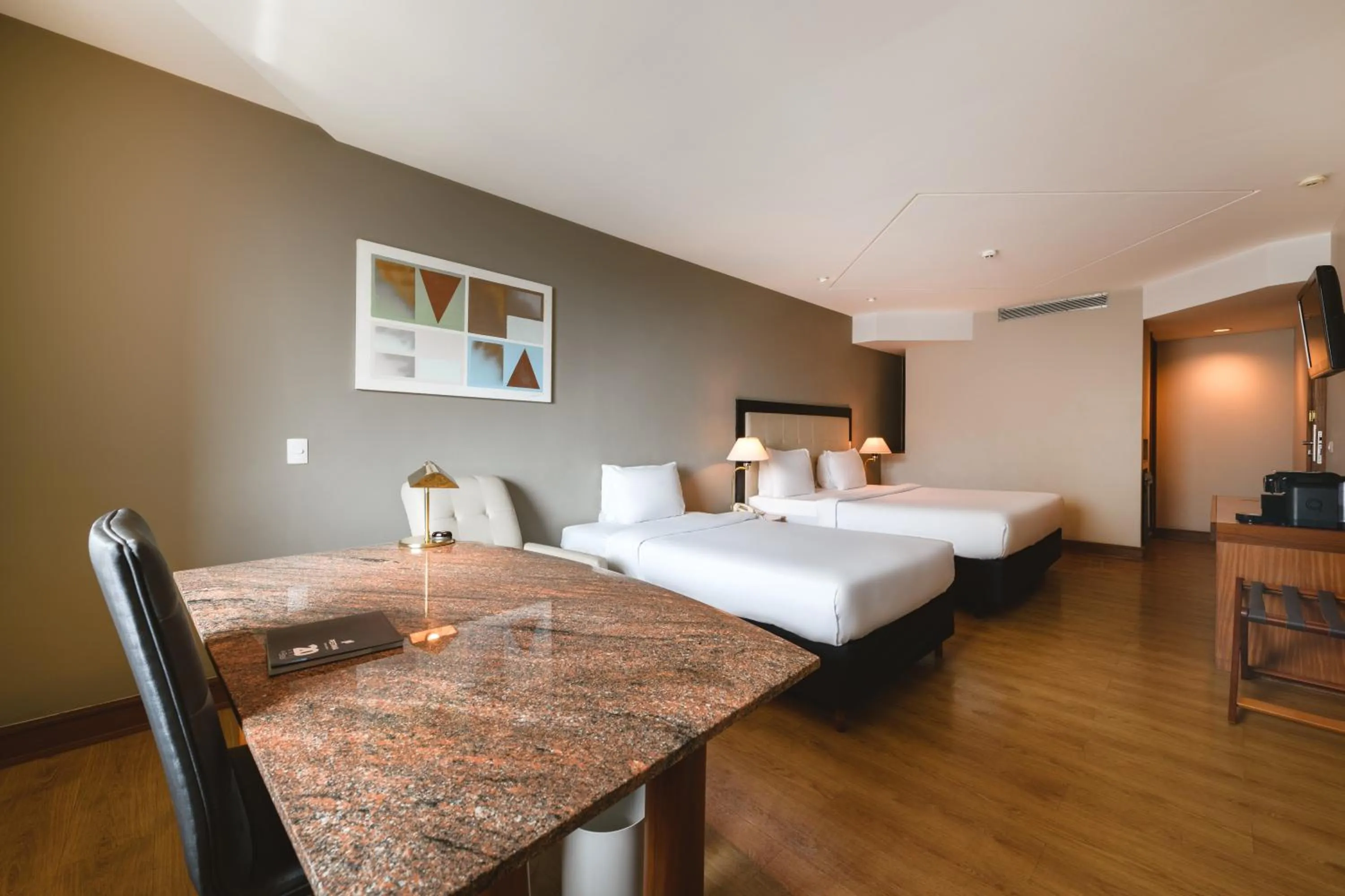 Photo of the whole room, Bed in Pestana São Paulo