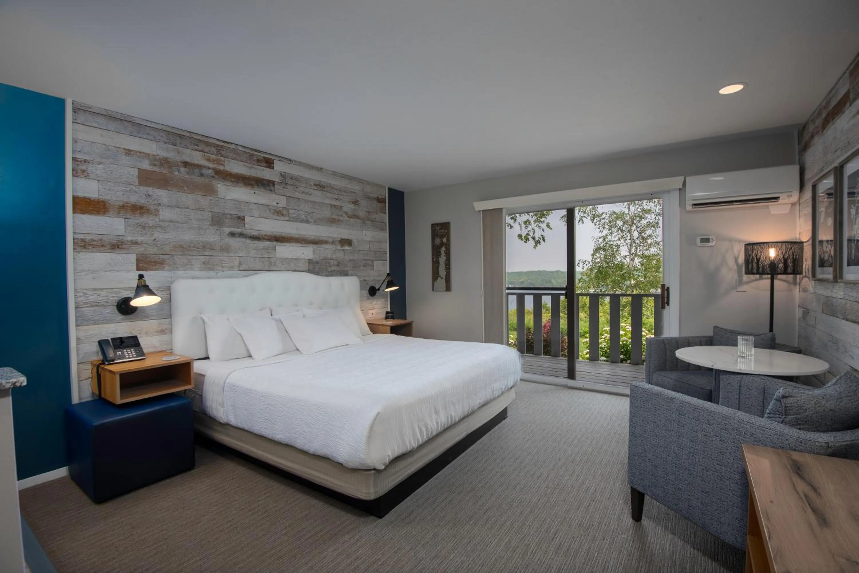 Guests, Bed in Country House Resort