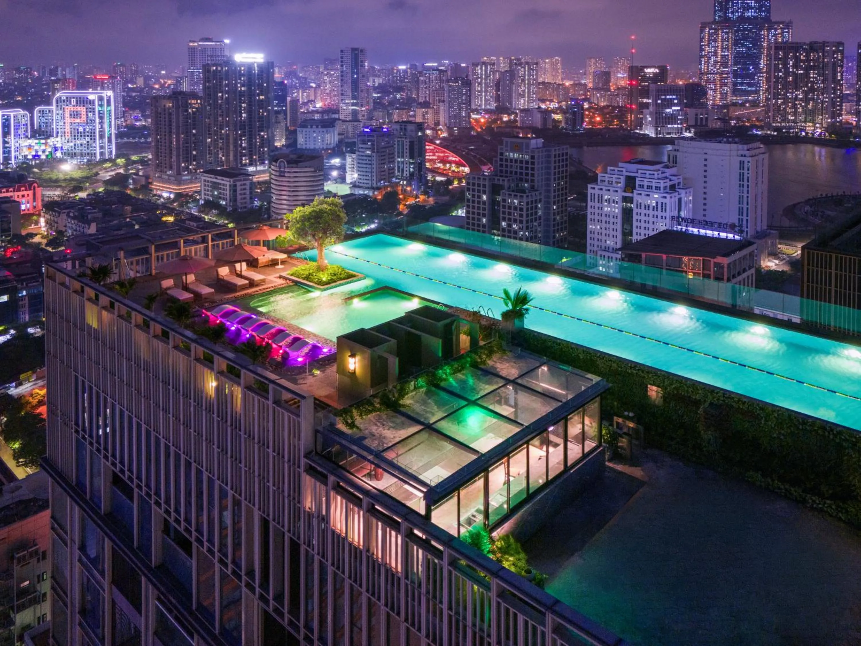 Swimming pool in Epic Tower Swiss-Belresidences Hanoi