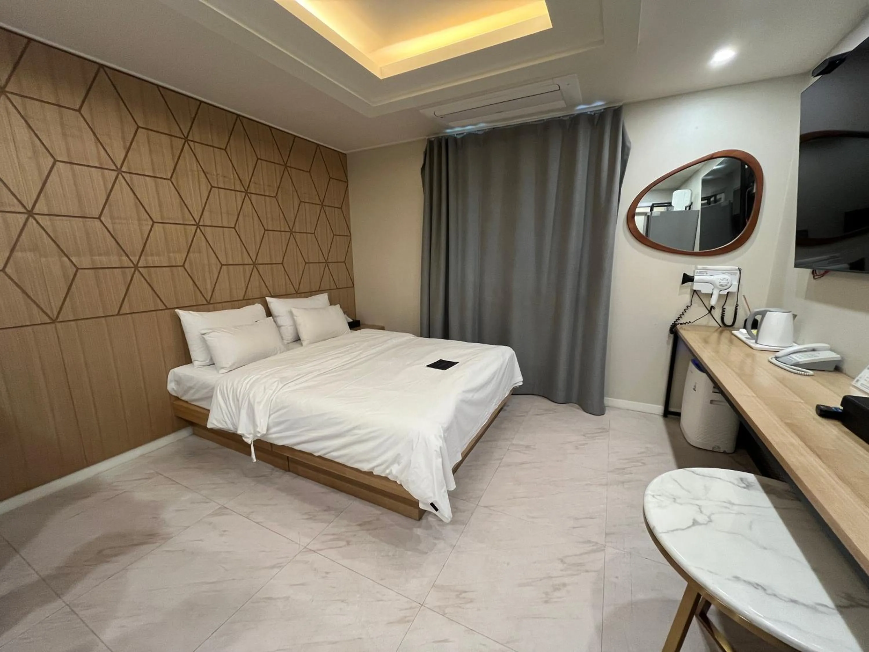 Carlton Hotel Bupyeong